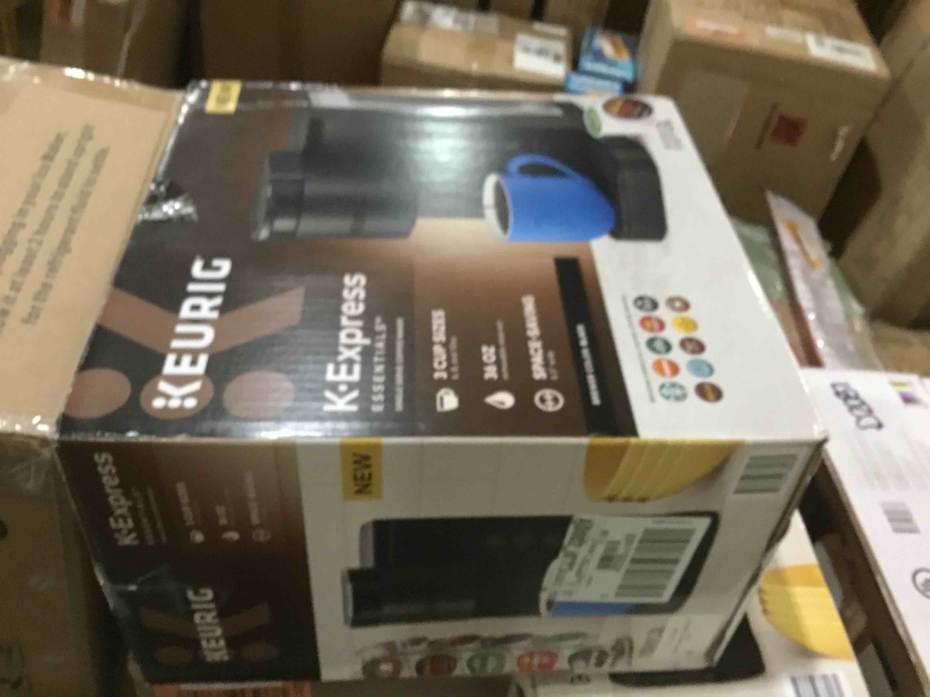 https://s3.amazonaws.com/lotting-images-prod/bidfta/RED4928268_1706647300727.jpeg