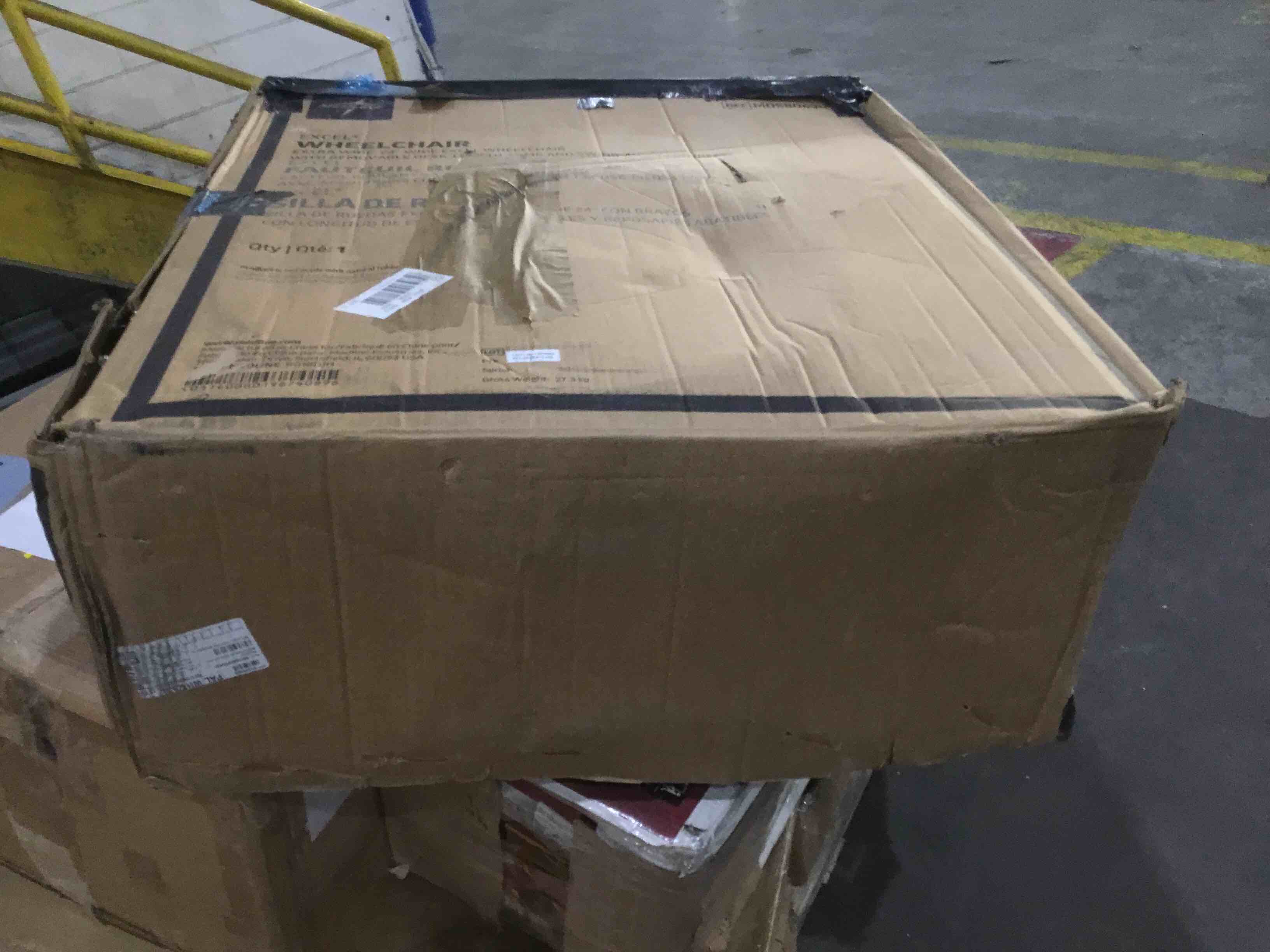 https://s3.amazonaws.com/lotting-images-prod/bidfta/RED4928277_1706651732524.jpeg