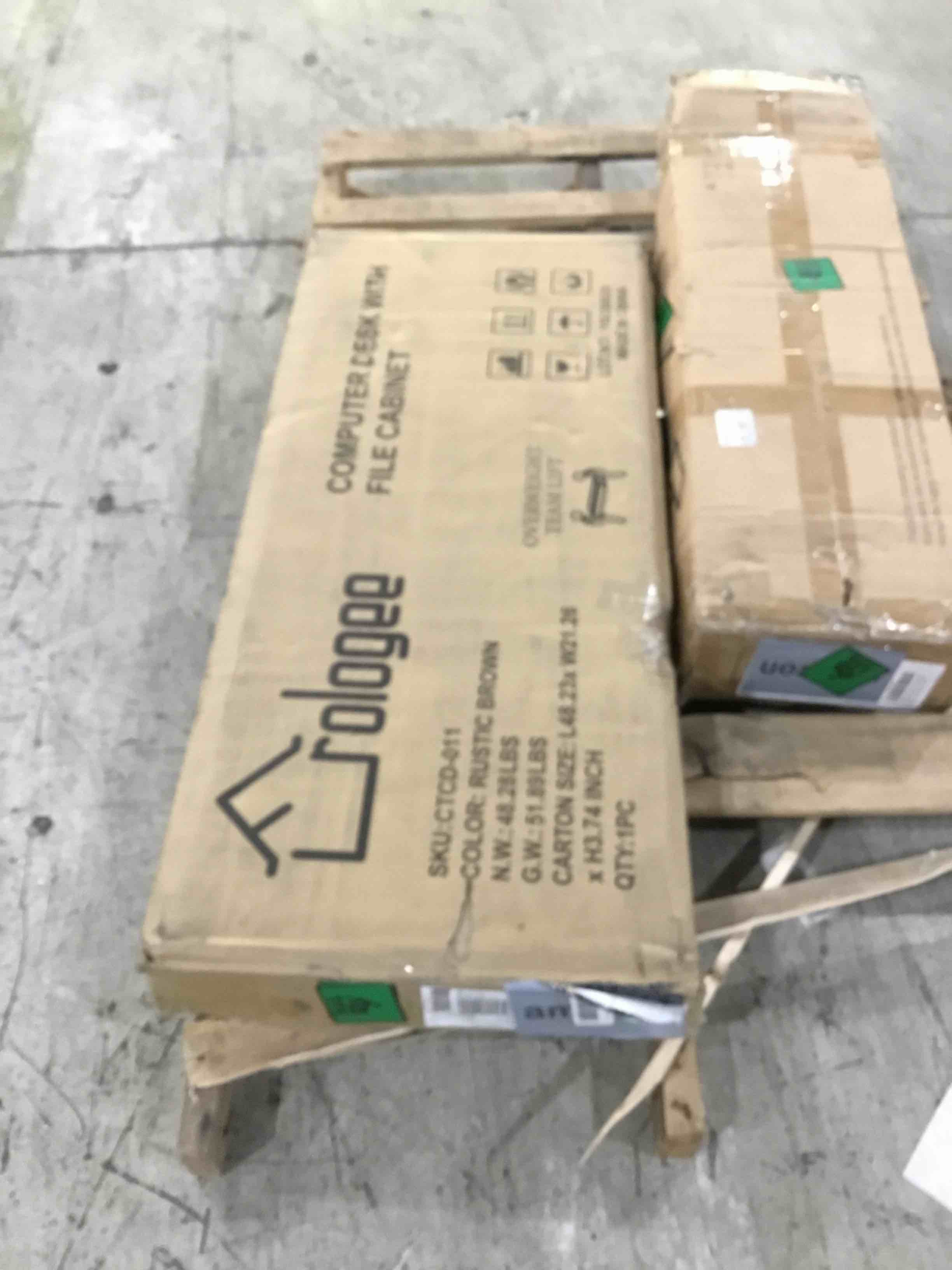 https://s3.amazonaws.com/lotting-images-prod/bidfta/RED4928830_1707517788556.jpeg