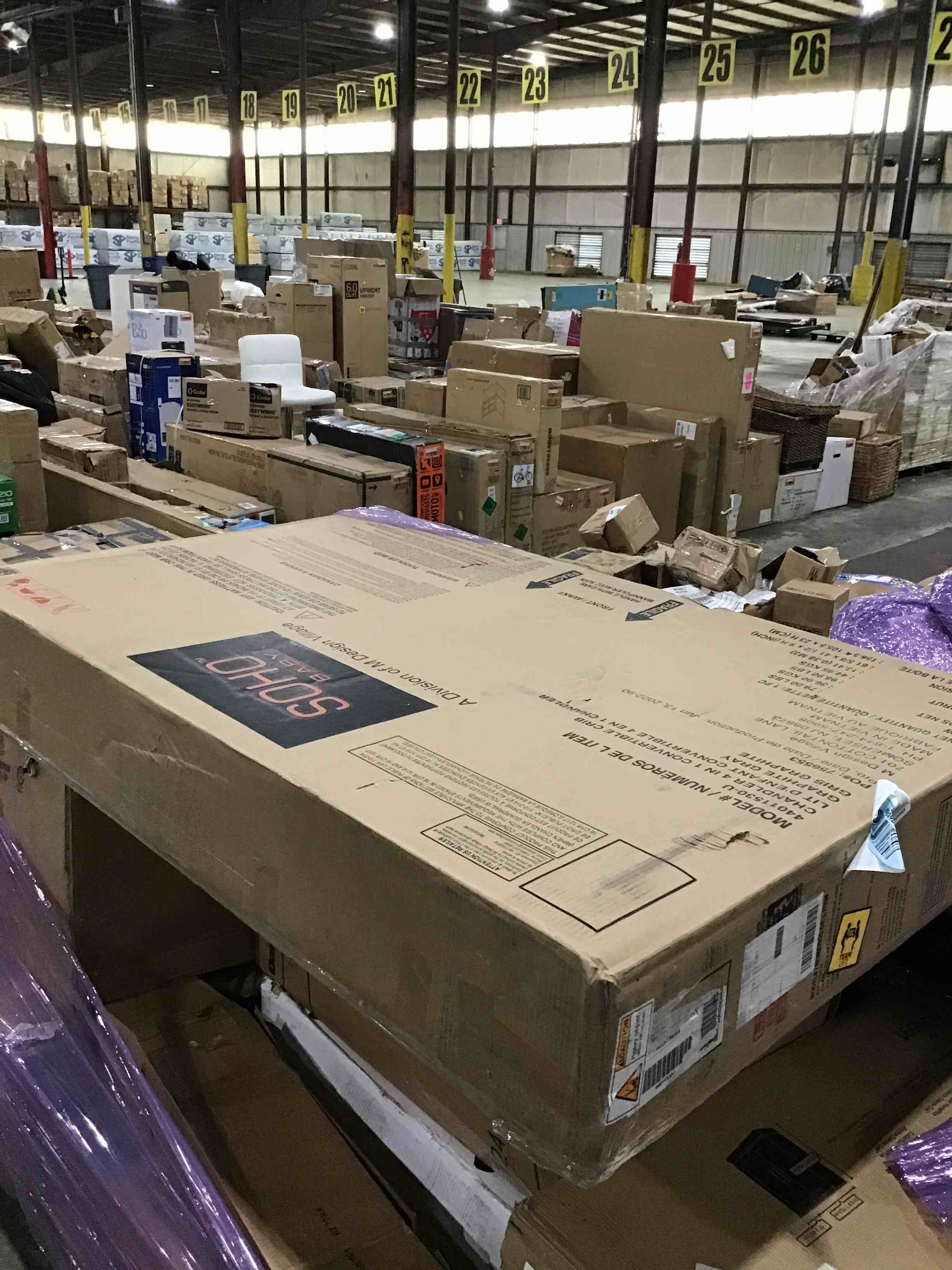 https://s3.amazonaws.com/lotting-images-prod/bidfta/RED4932400_1716316964177.jpeg