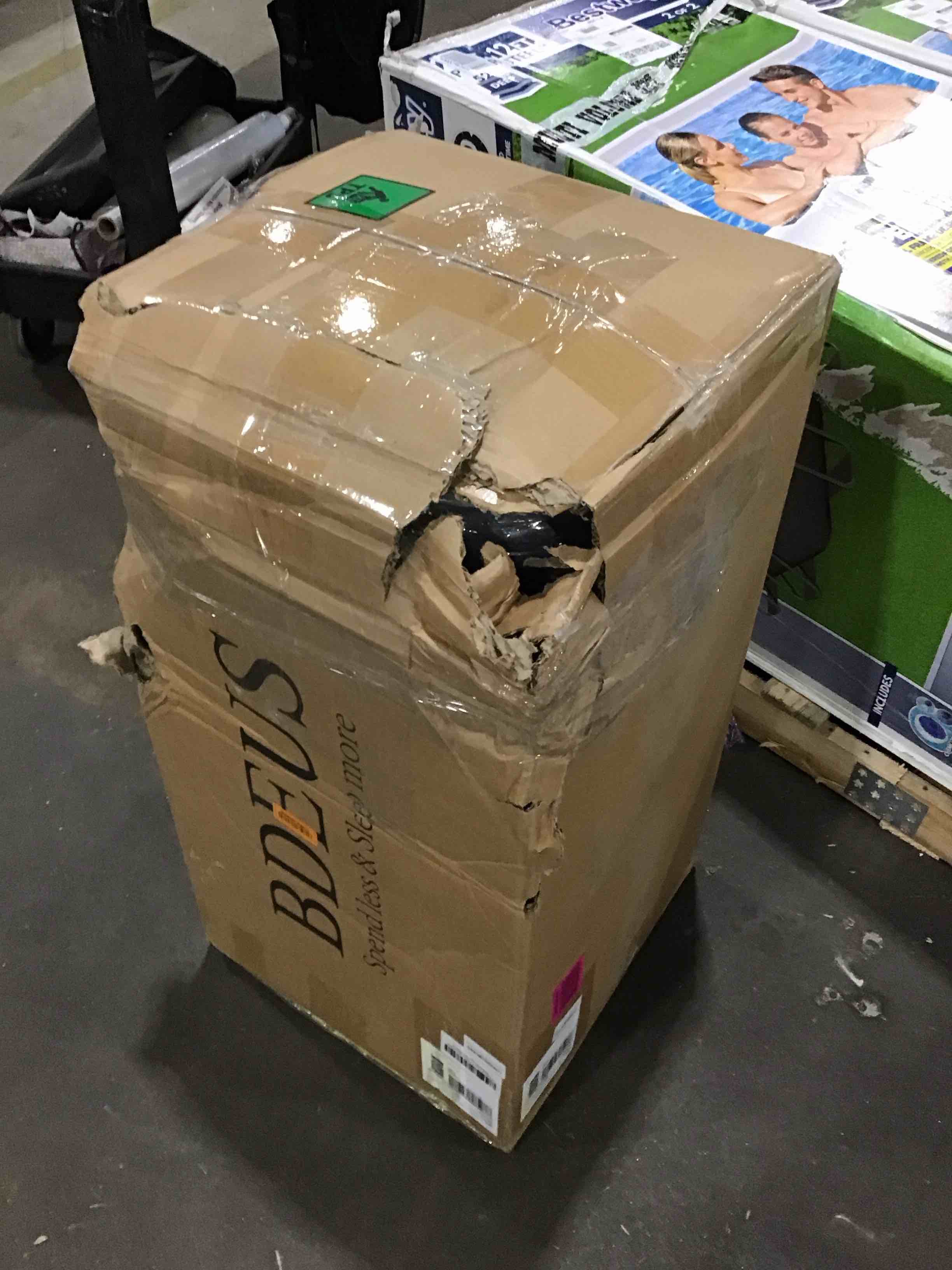https://s3.amazonaws.com/lotting-images-prod/bidfta/RED4932624_1714573001144.jpeg