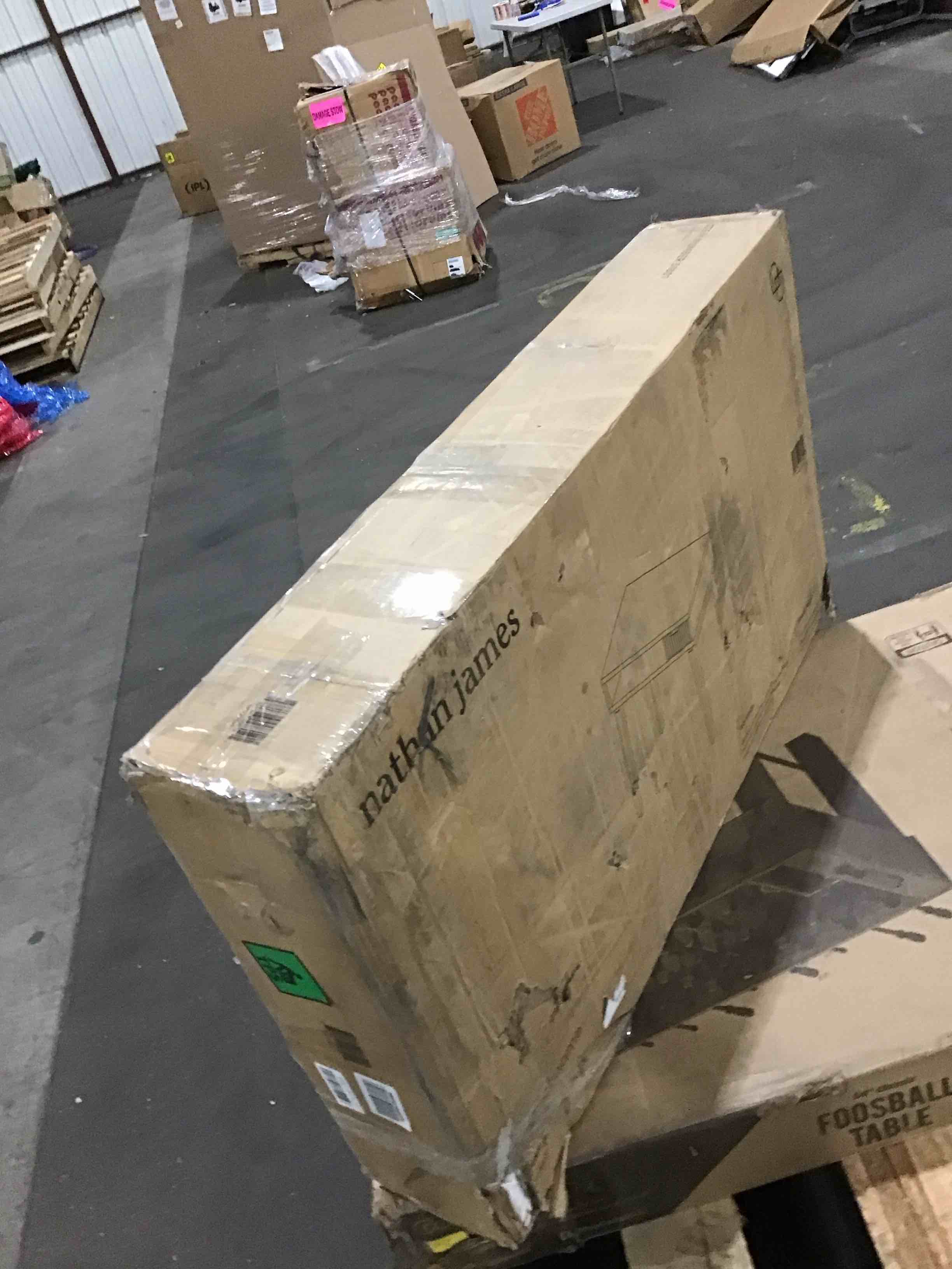 https://s3.amazonaws.com/lotting-images-prod/bidfta/RED4932923_1714686395826.jpeg