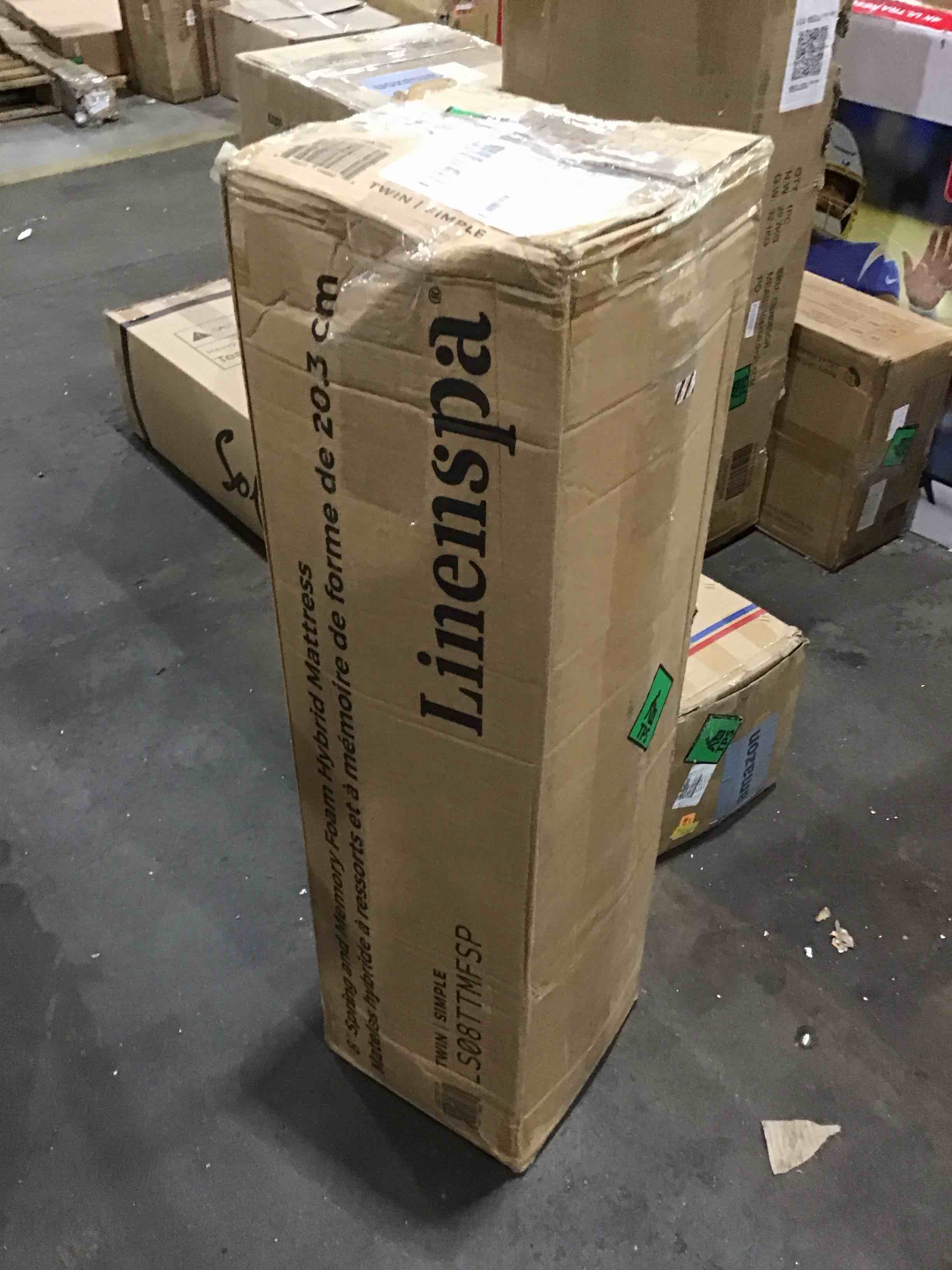 https://s3.amazonaws.com/lotting-images-prod/bidfta/RED4932932_1714683113414.jpeg