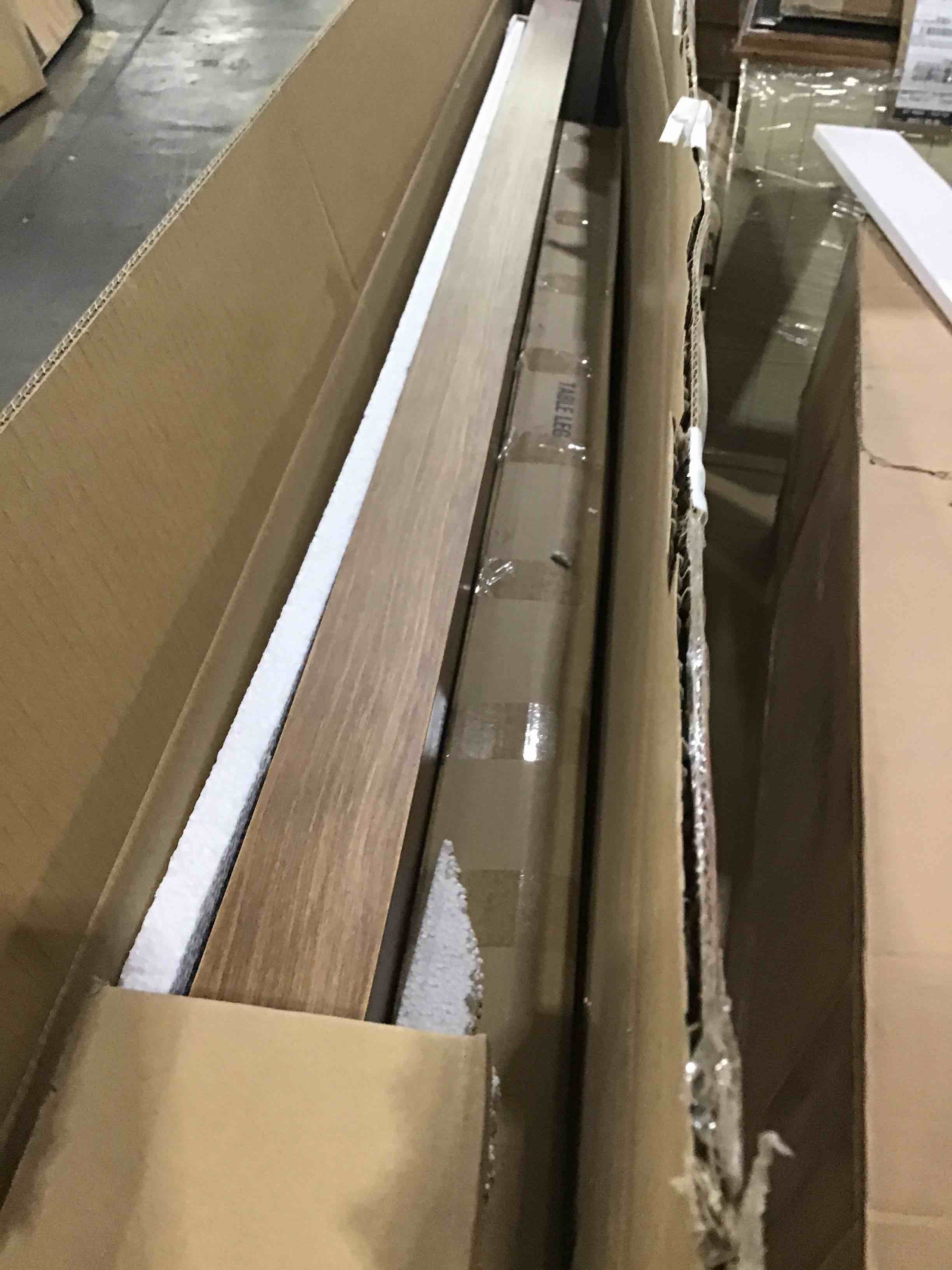 https://s3.amazonaws.com/lotting-images-prod/bidfta/RED4933912_1716495808115.jpeg