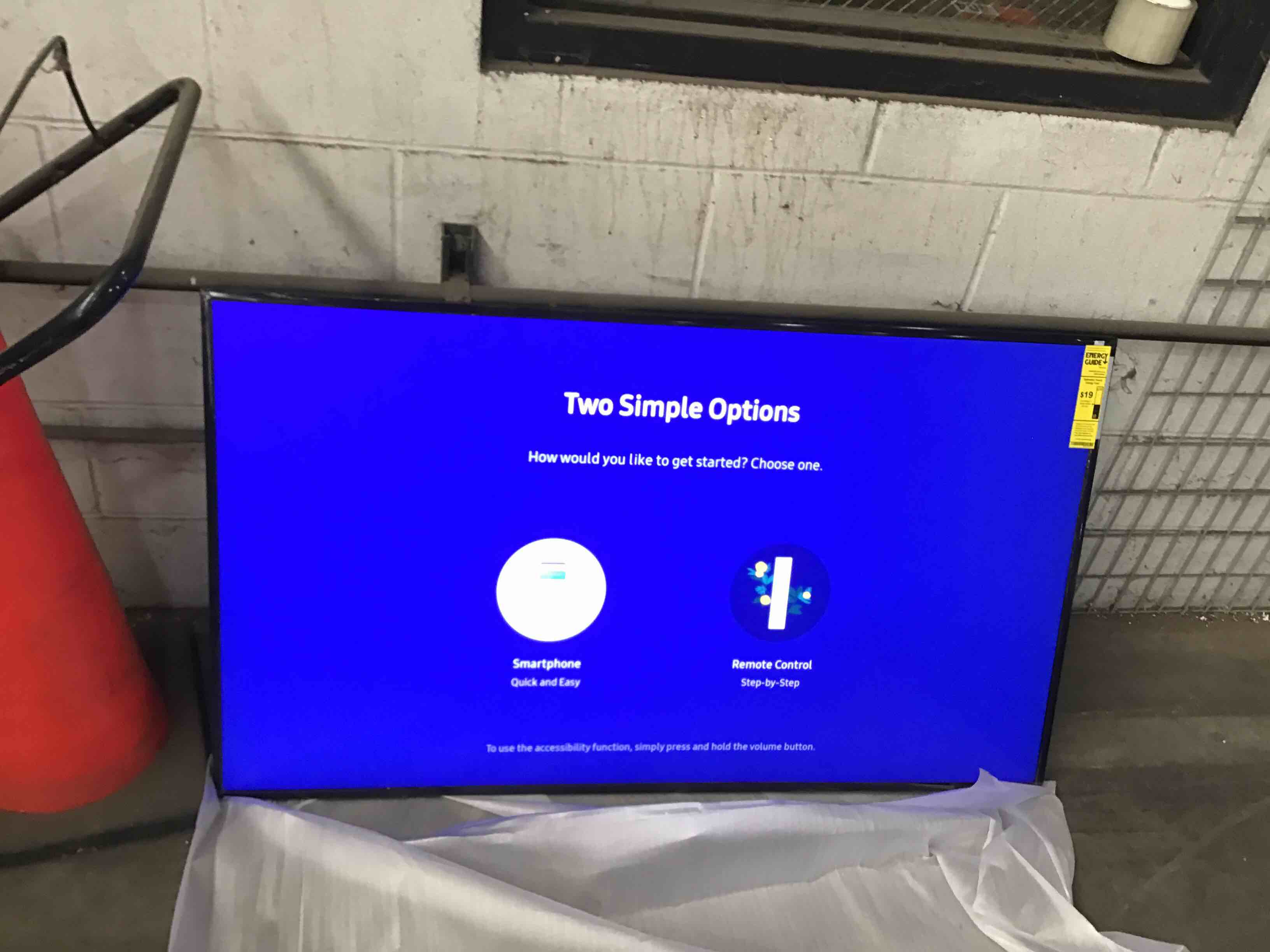 https://s3.amazonaws.com/lotting-images-prod/bidfta/RED4933914_1716493827472.jpeg