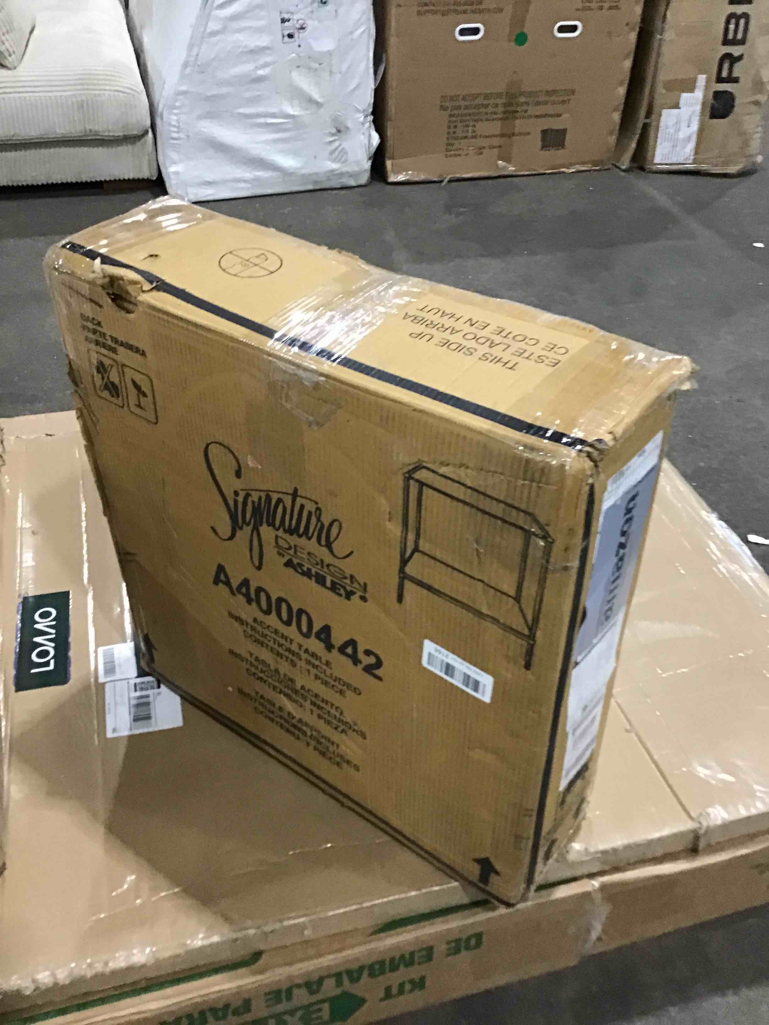 https://s3.amazonaws.com/lotting-images-prod/bidfta/RED4933928_1716486993217.jpeg