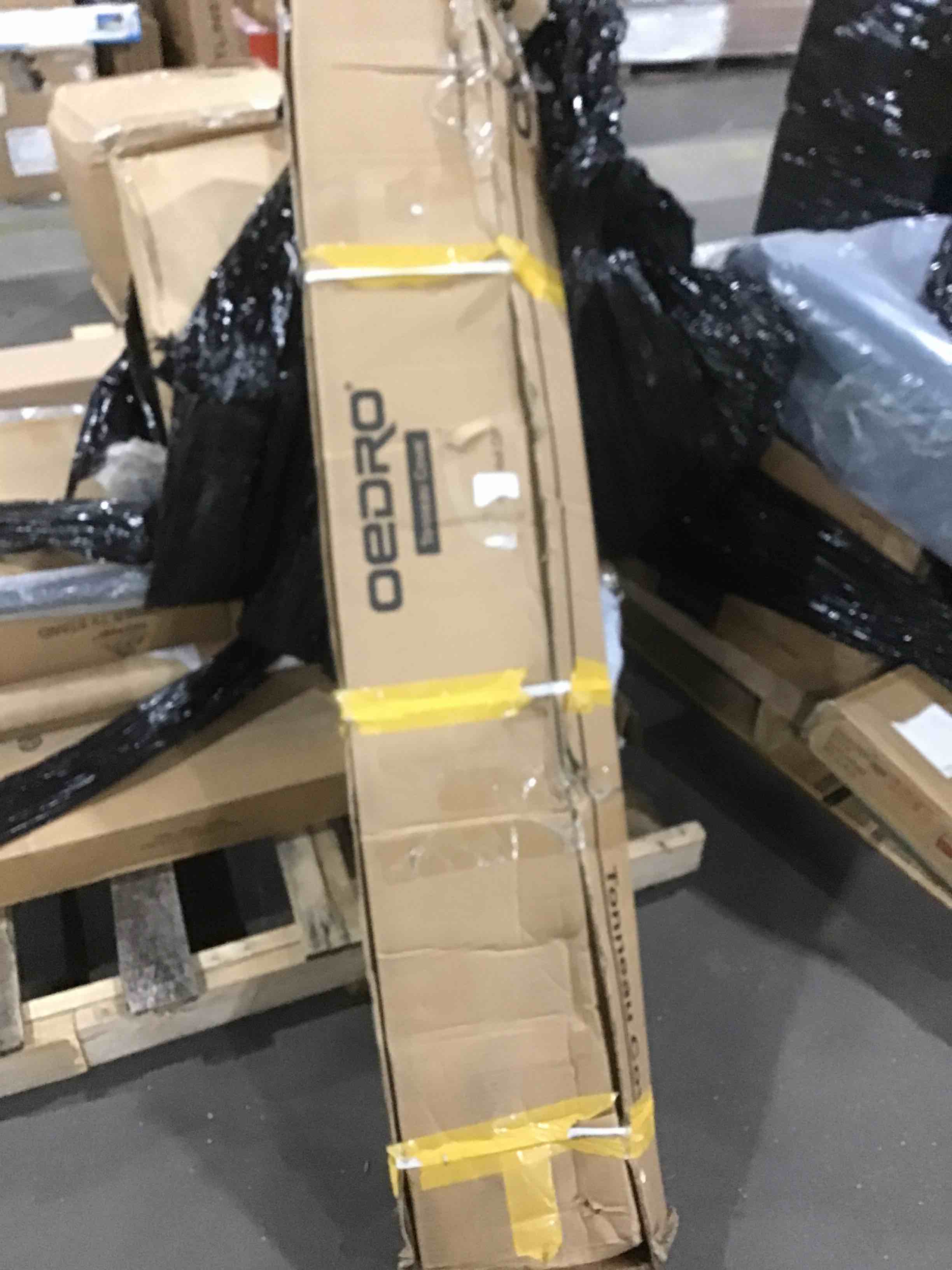 https://s3.amazonaws.com/lotting-images-prod/bidfta/RED4934065_1709138921265.jpeg