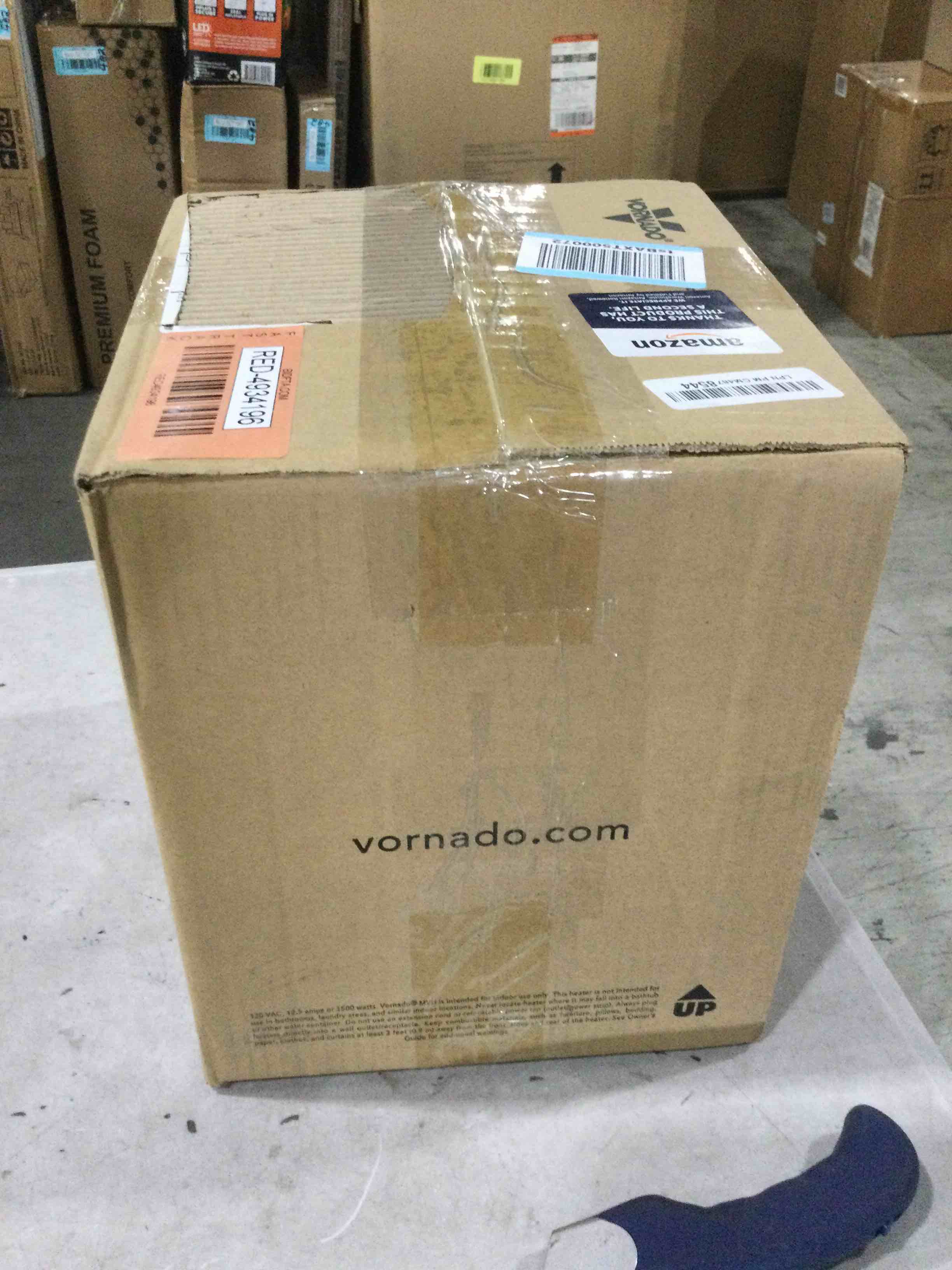 https://s3.amazonaws.com/lotting-images-prod/bidfta/RED4934196_1709666024274.jpeg