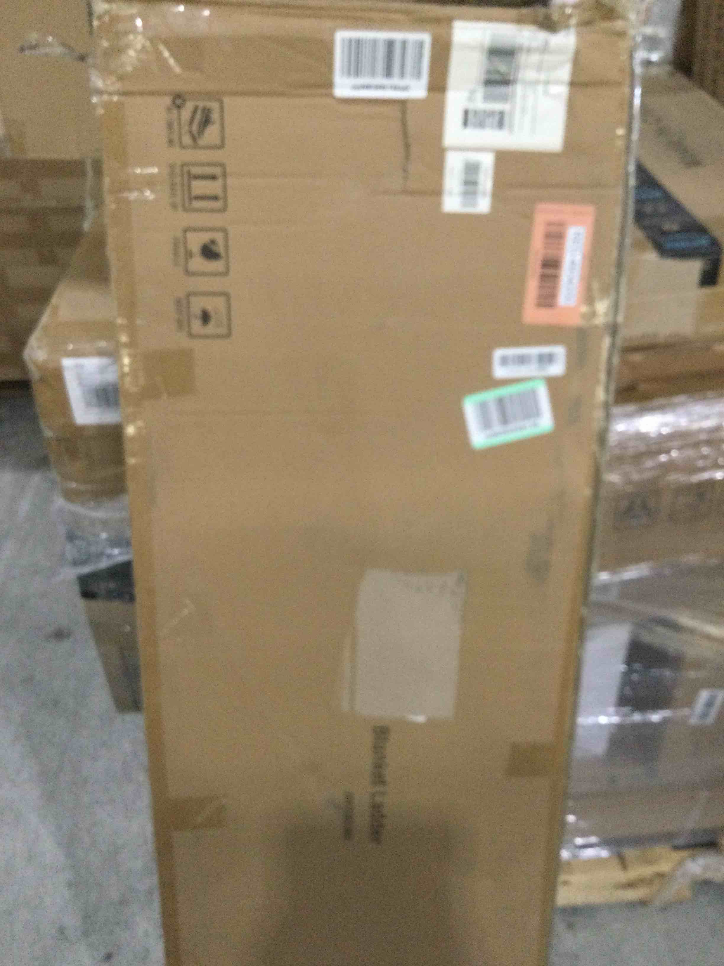 https://s3.amazonaws.com/lotting-images-prod/bidfta/RED4934200_1709667275772.jpeg
