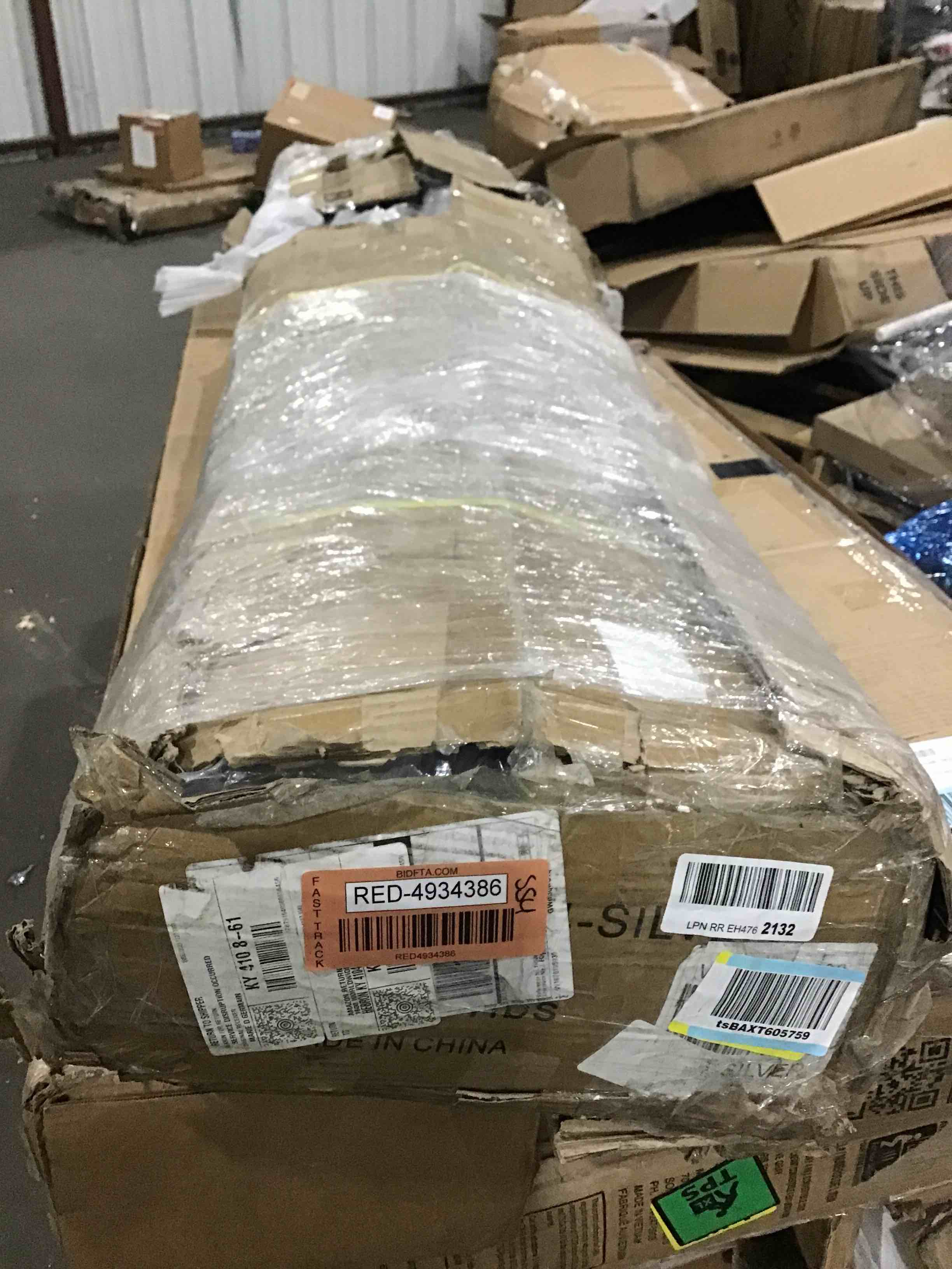 https://s3.amazonaws.com/lotting-images-prod/bidfta/RED4934386_1709918355572.jpeg