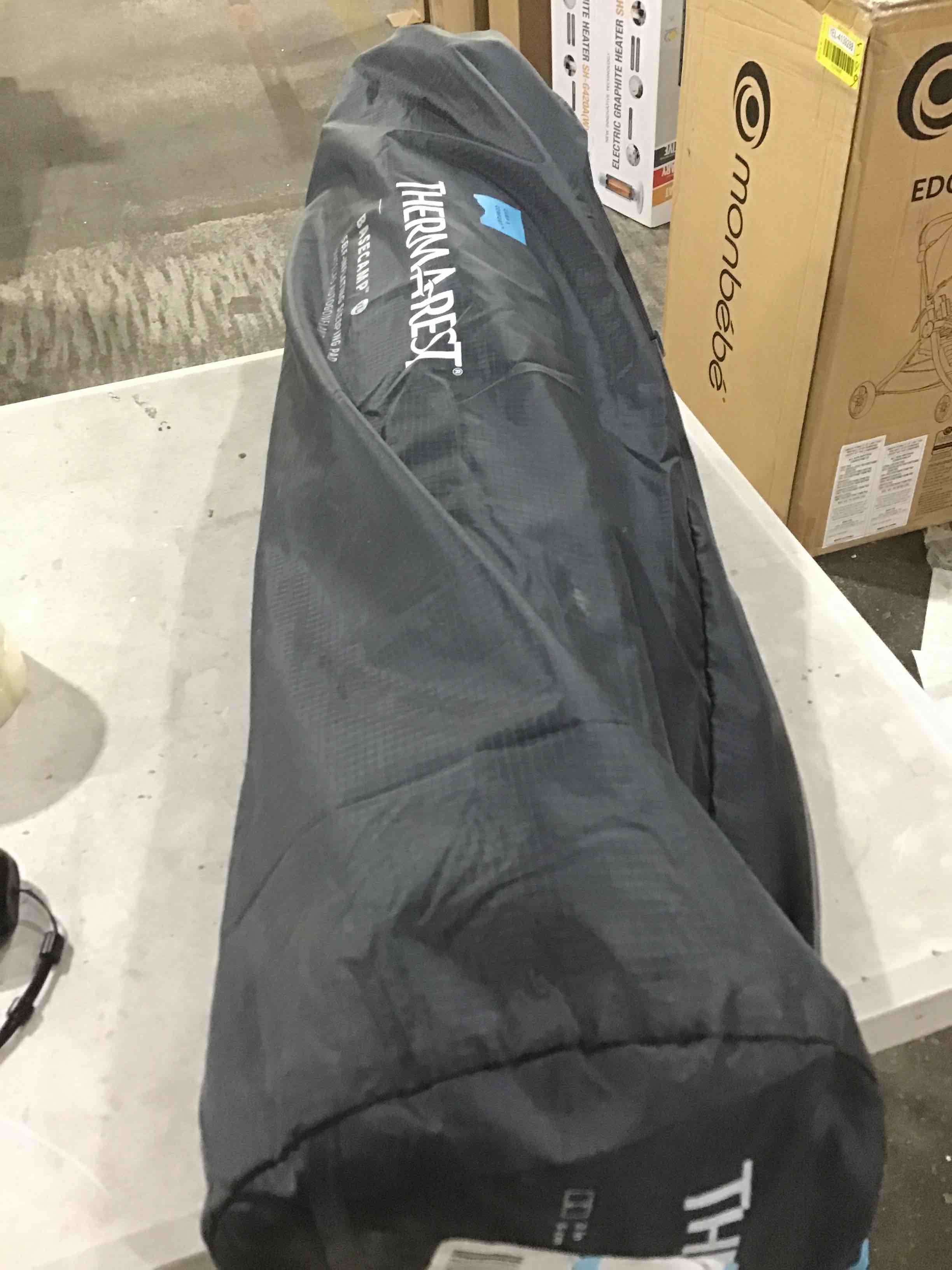 https://s3.amazonaws.com/lotting-images-prod/bidfta/RED4934469_1710438048581.jpeg