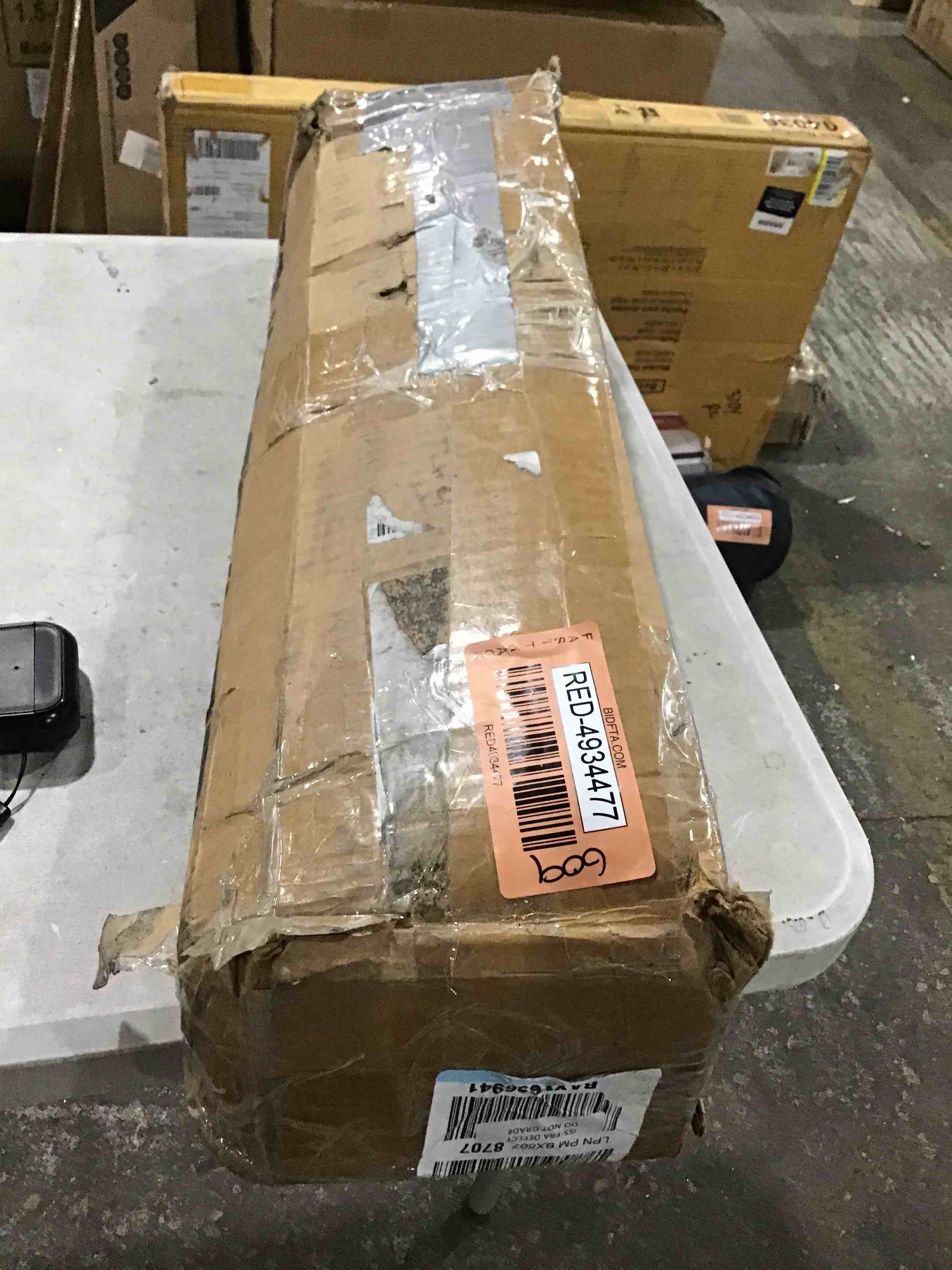 https://s3.amazonaws.com/lotting-images-prod/bidfta/RED4934477_1710441909253.jpeg