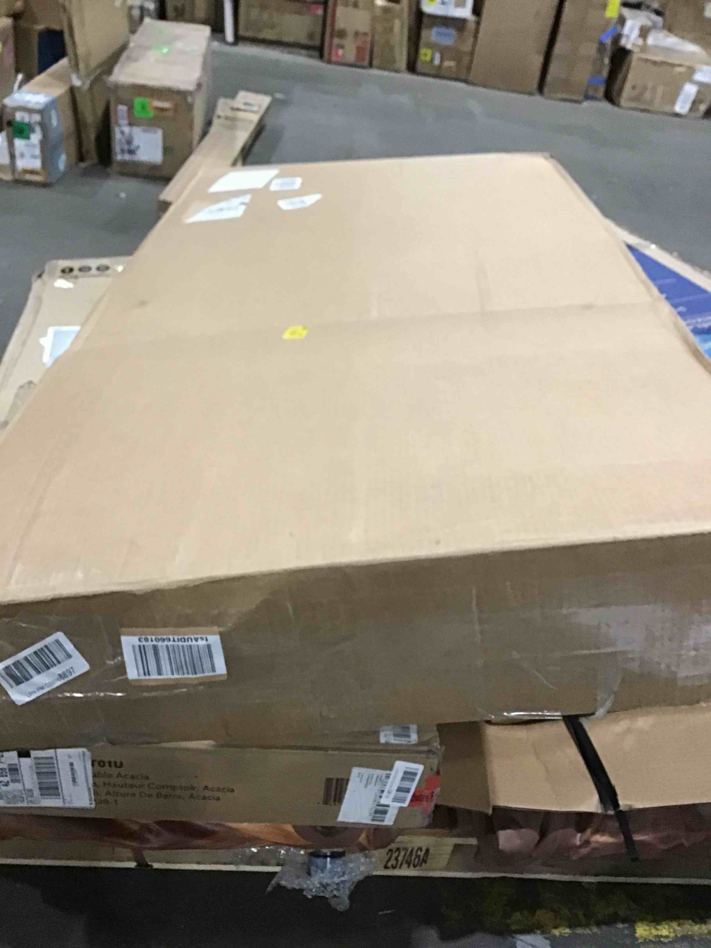 https://s3.amazonaws.com/lotting-images-prod/bidfta/RED4934670_1711117730512.jpeg