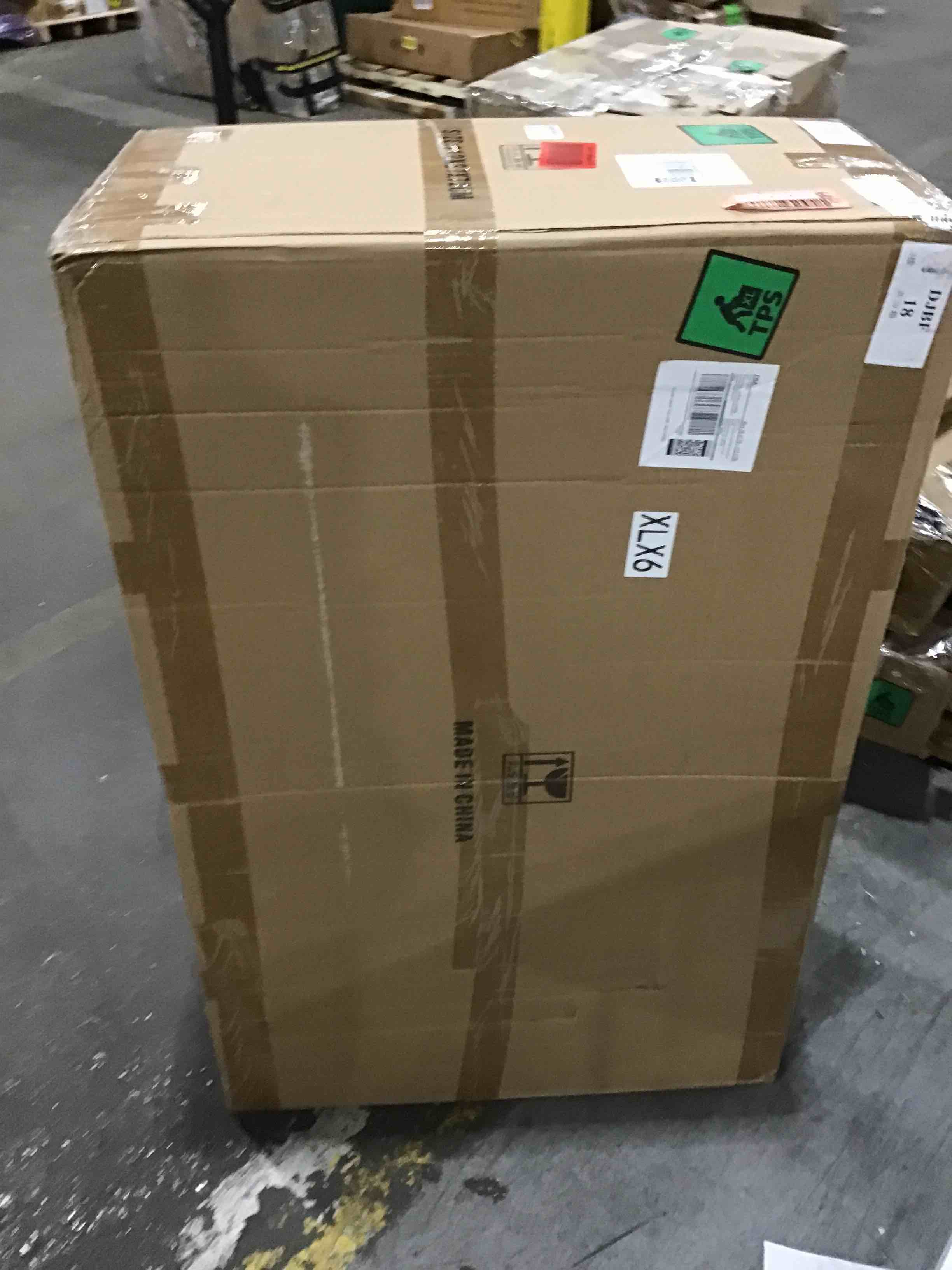 https://s3.amazonaws.com/lotting-images-prod/bidfta/RED4934687_1711122272670.jpeg
