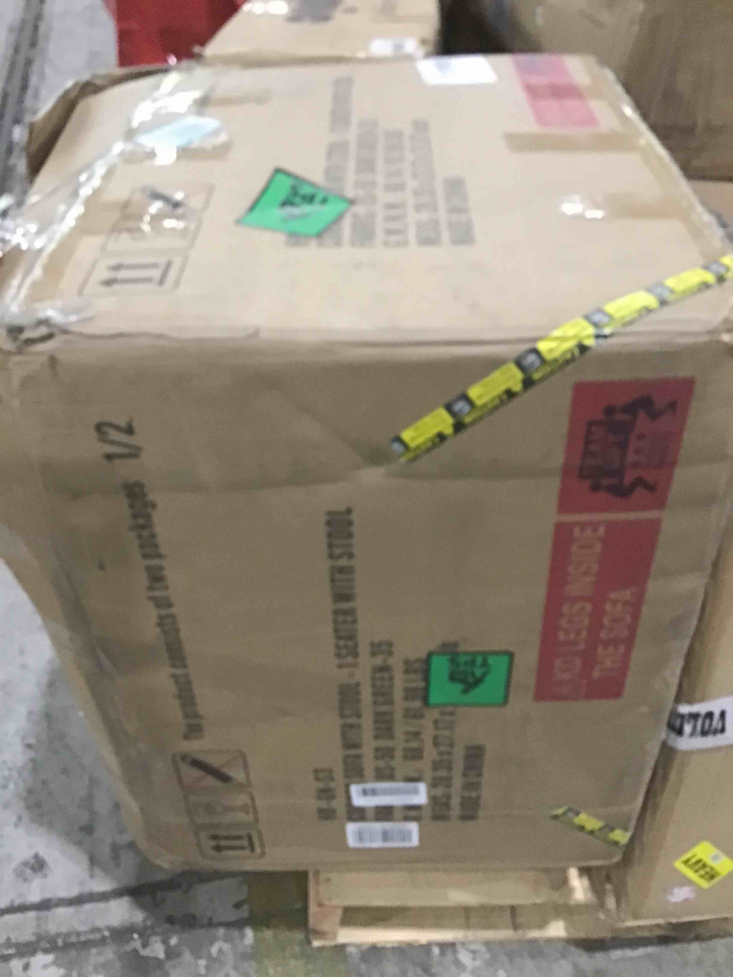 https://s3.amazonaws.com/lotting-images-prod/bidfta/RED4934886_1711550291821.jpeg
