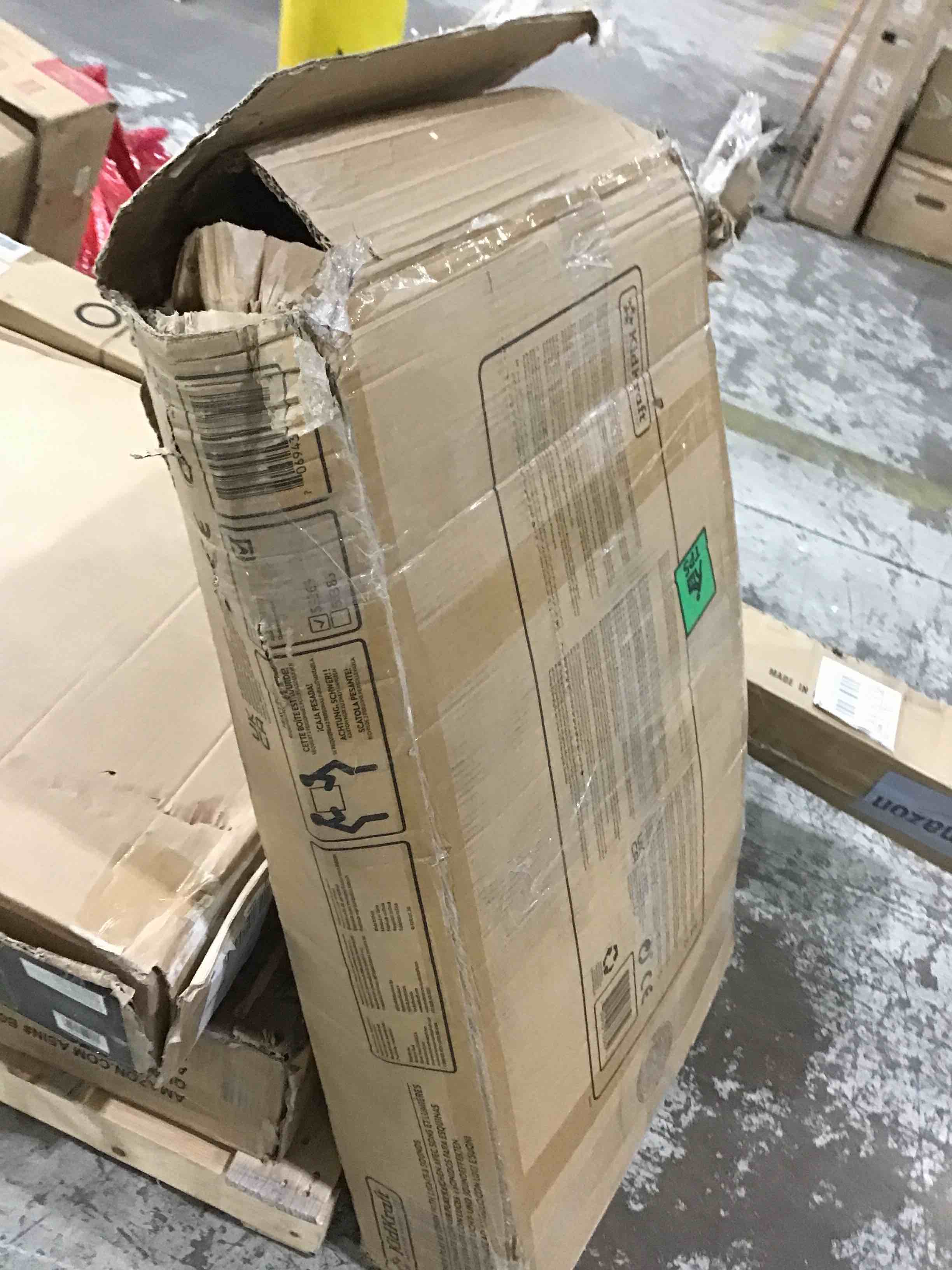 https://s3.amazonaws.com/lotting-images-prod/bidfta/RED4934903_1711555281850.jpeg