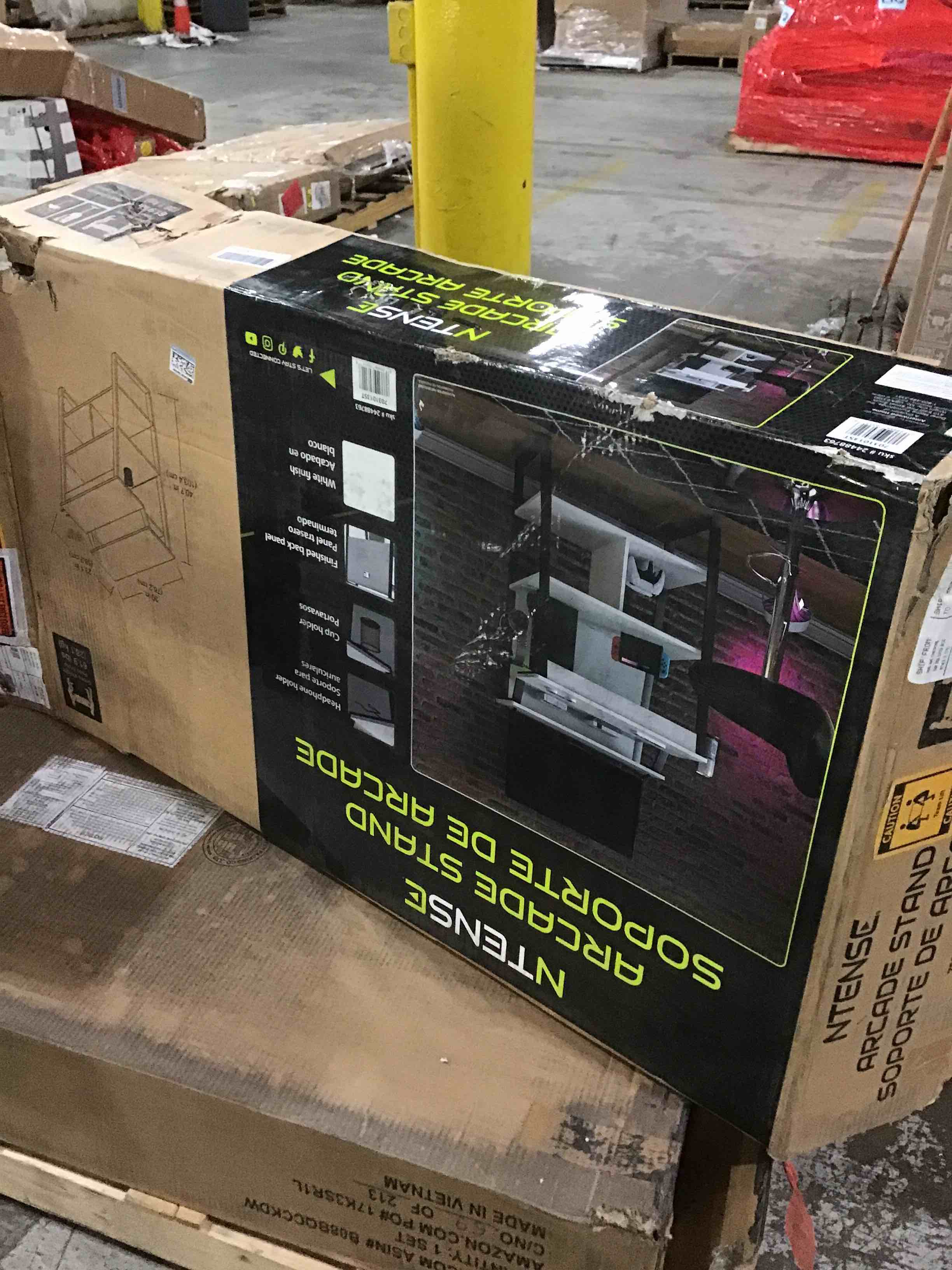 https://s3.amazonaws.com/lotting-images-prod/bidfta/RED4934904_1711555397593.jpeg