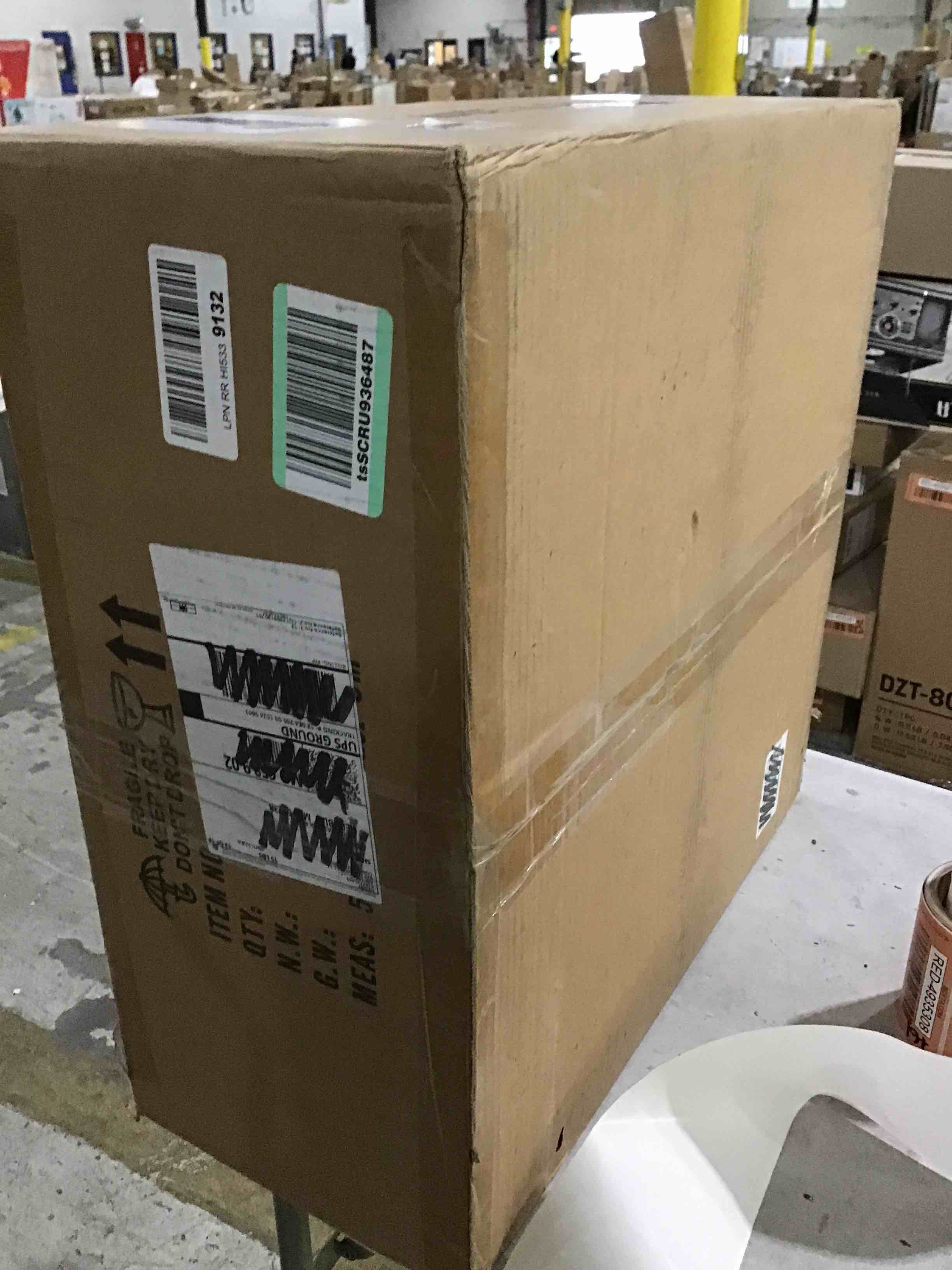 https://s3.amazonaws.com/lotting-images-prod/bidfta/RED4935300_1712074538277.jpeg