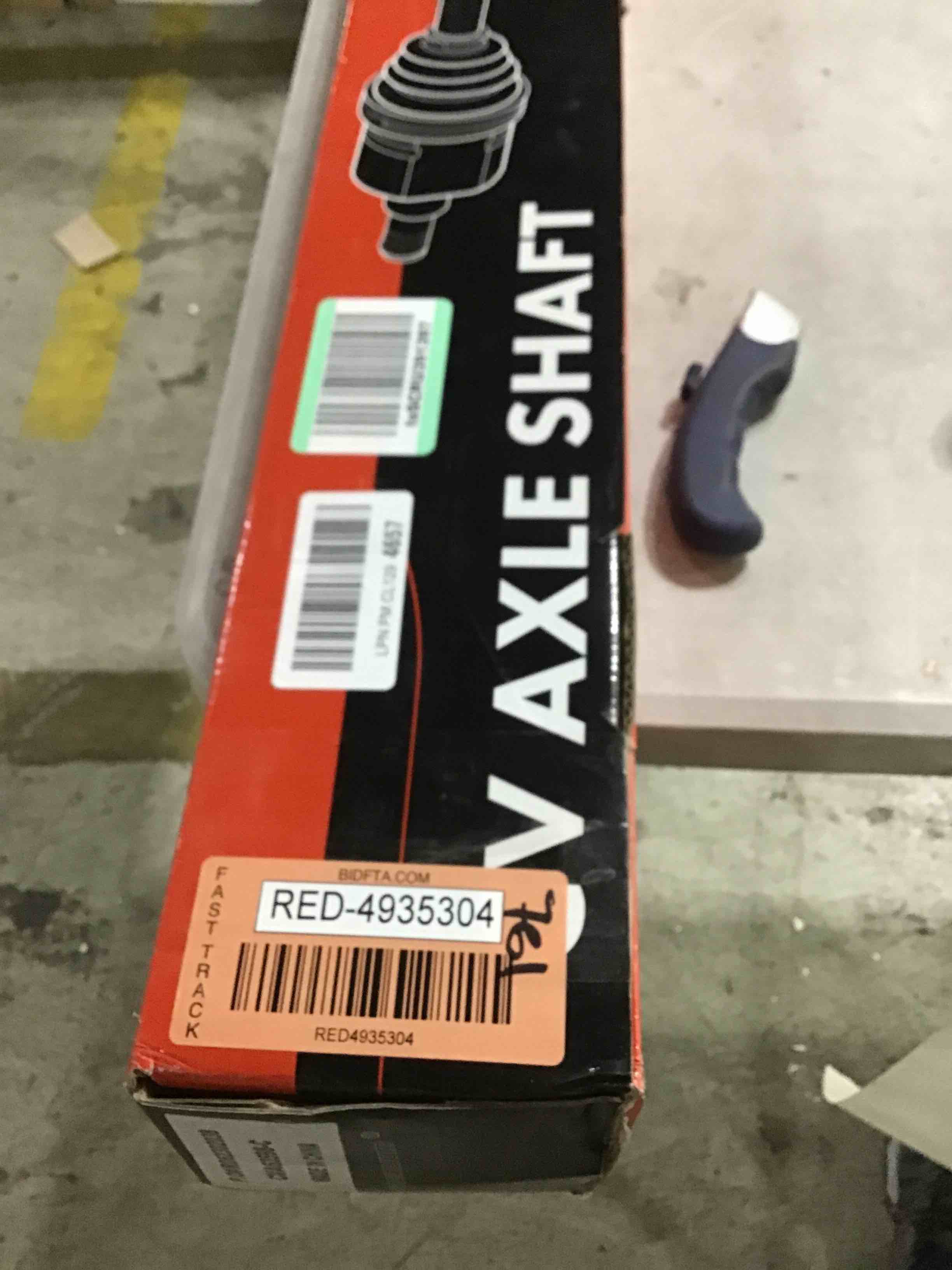 https://s3.amazonaws.com/lotting-images-prod/bidfta/RED4935304_1712075229076.jpeg
