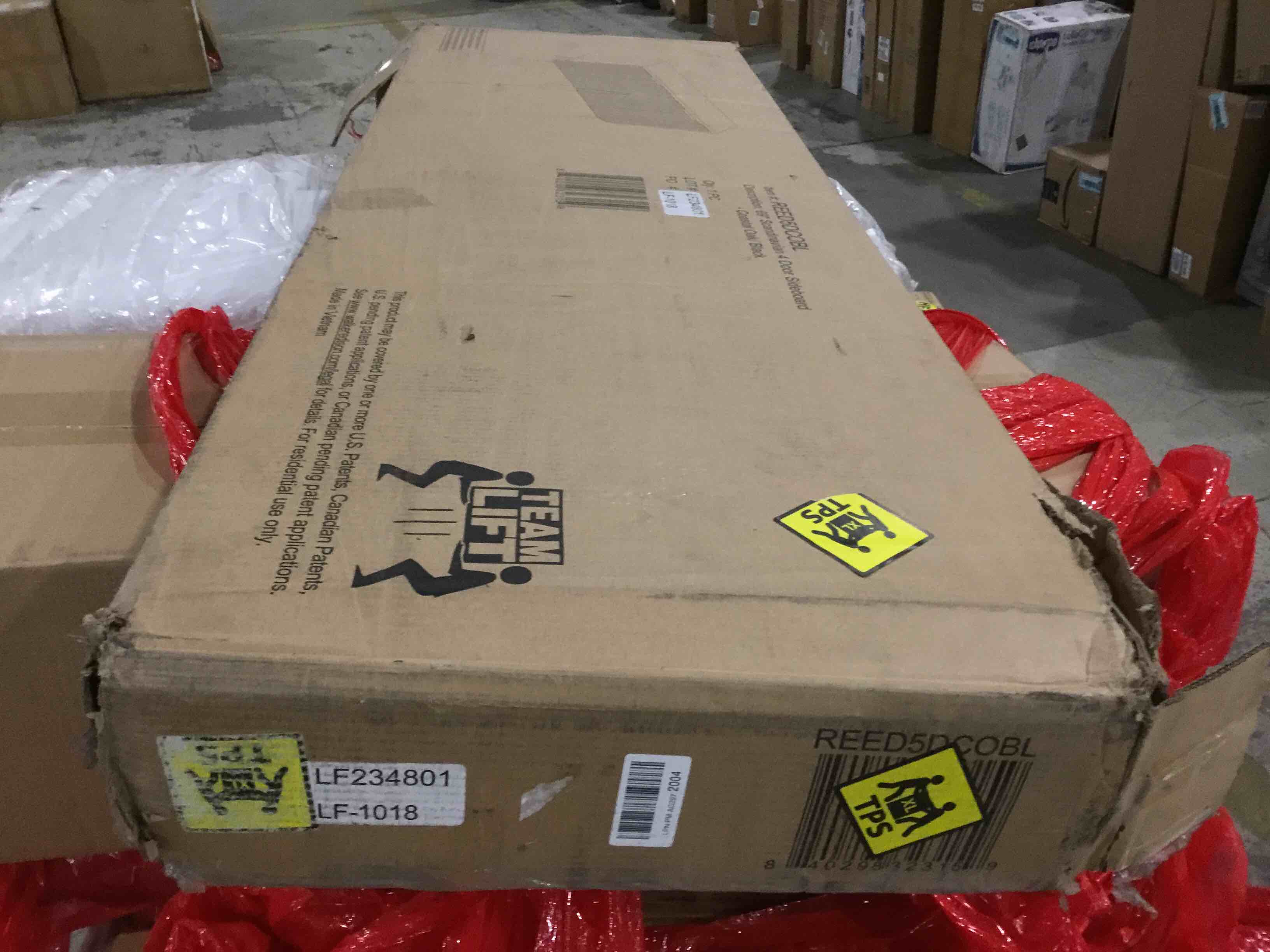 https://s3.amazonaws.com/lotting-images-prod/bidfta/RED4936786_1712674947411.jpeg