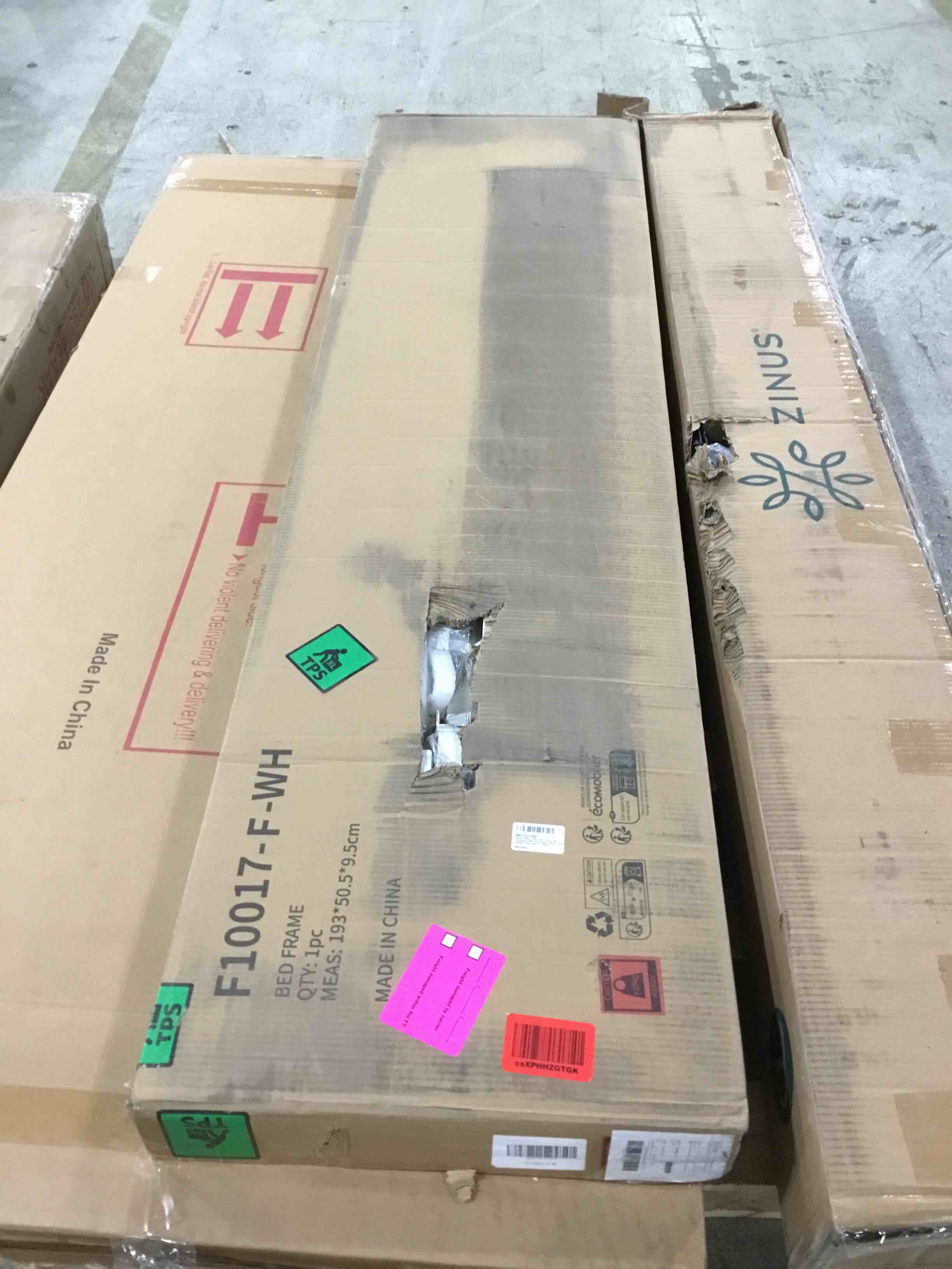 https://s3.amazonaws.com/lotting-images-prod/bidfta/RED4936810_1712685231526.jpeg