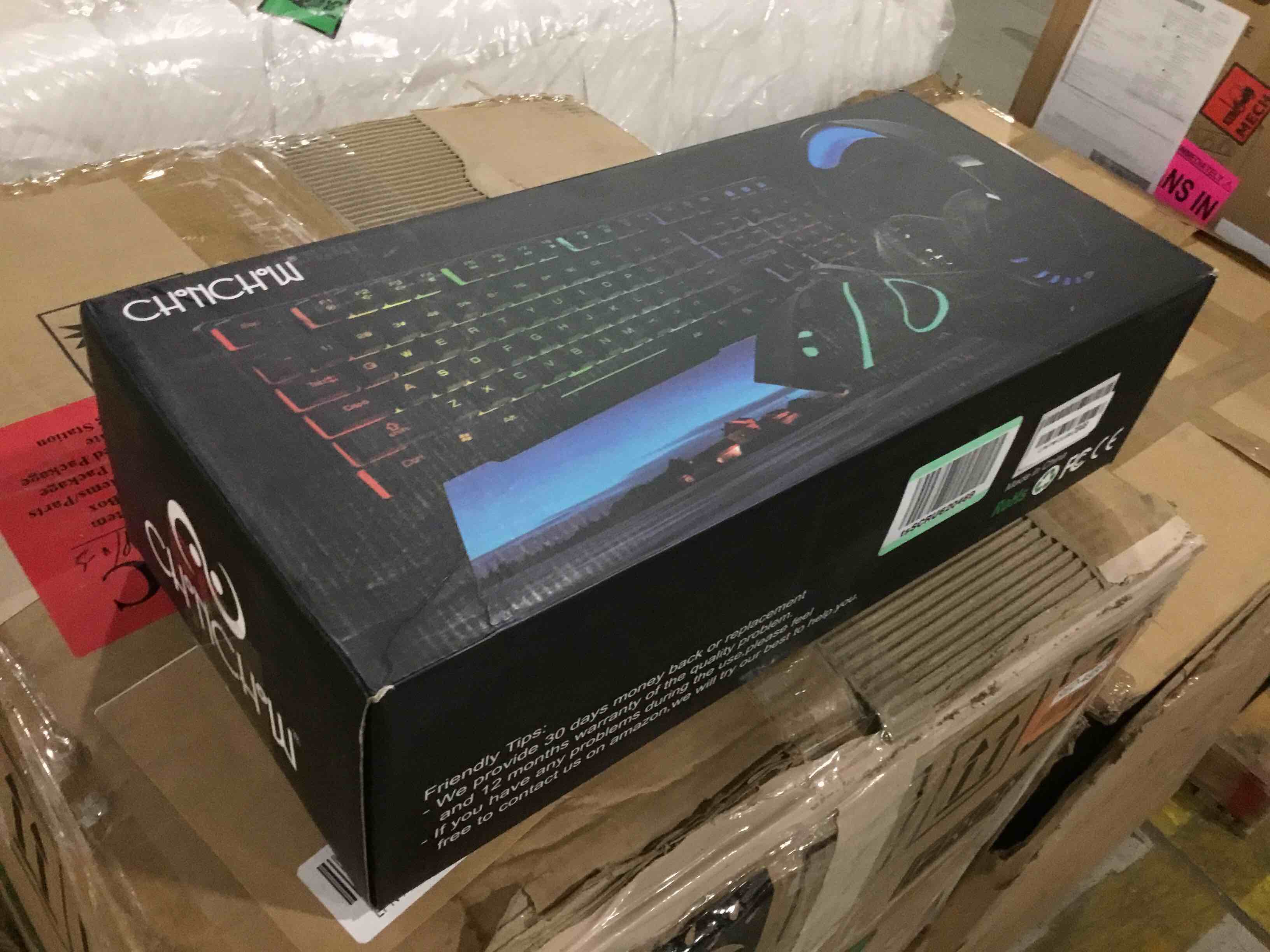 https://s3.amazonaws.com/lotting-images-prod/bidfta/RED4936825_1712690912337.jpeg