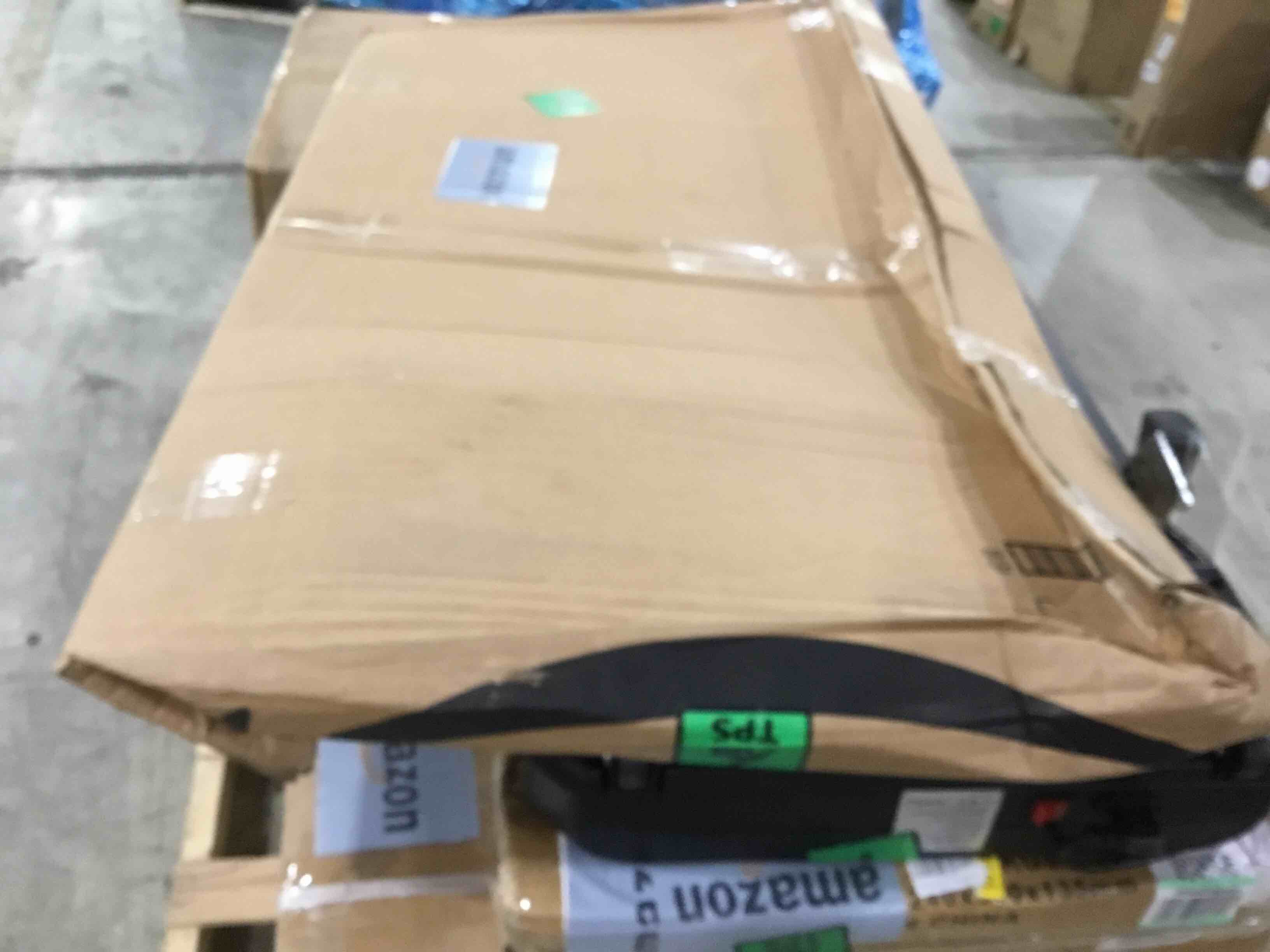 https://s3.amazonaws.com/lotting-images-prod/bidfta/RED4936894_1712761660904.jpeg