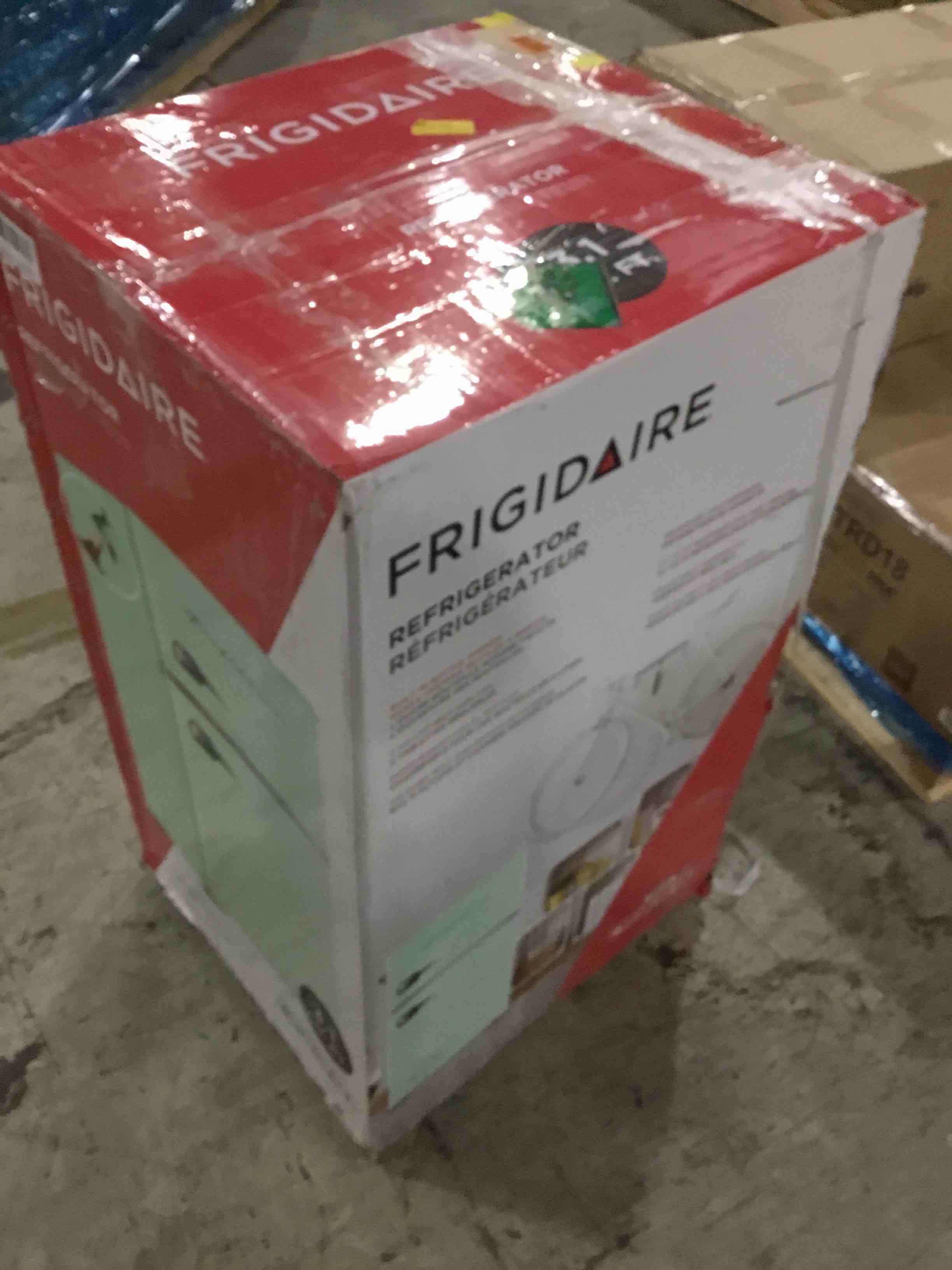 https://s3.amazonaws.com/lotting-images-prod/bidfta/RED4936937_1712775070242.jpeg