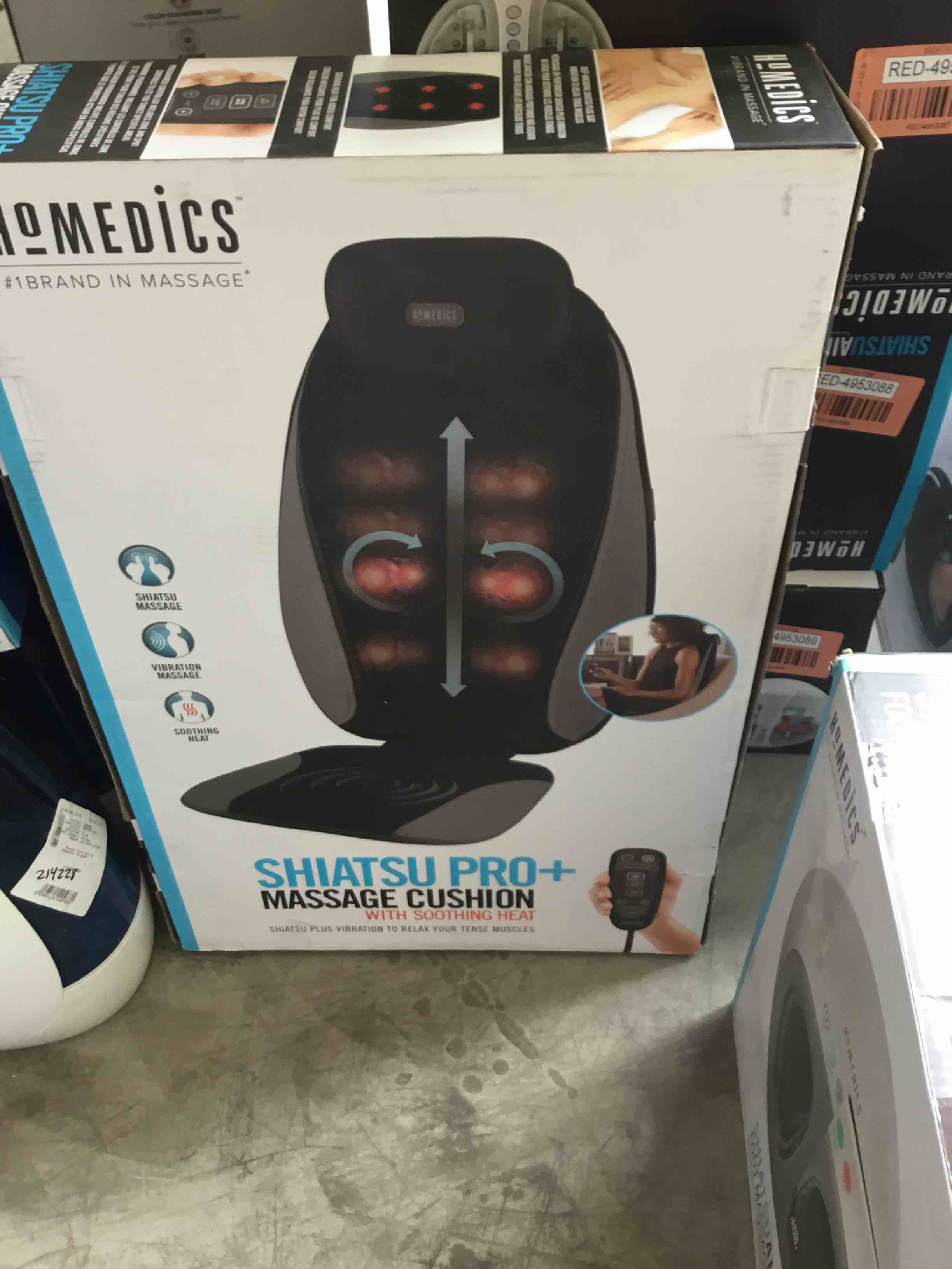 https://s3.amazonaws.com/lotting-images-prod/bidfta/RED4953112_1687446596489.jpeg