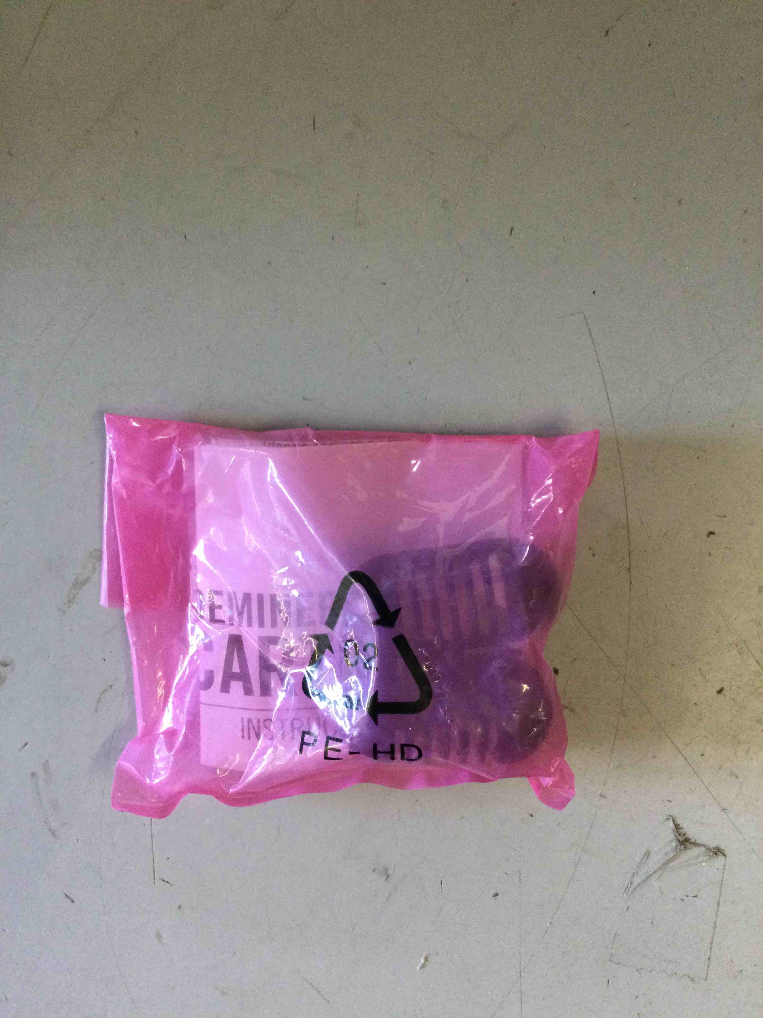 https://s3.amazonaws.com/lotting-images-prod/bidfta/RED4962453_1685717860986.jpeg