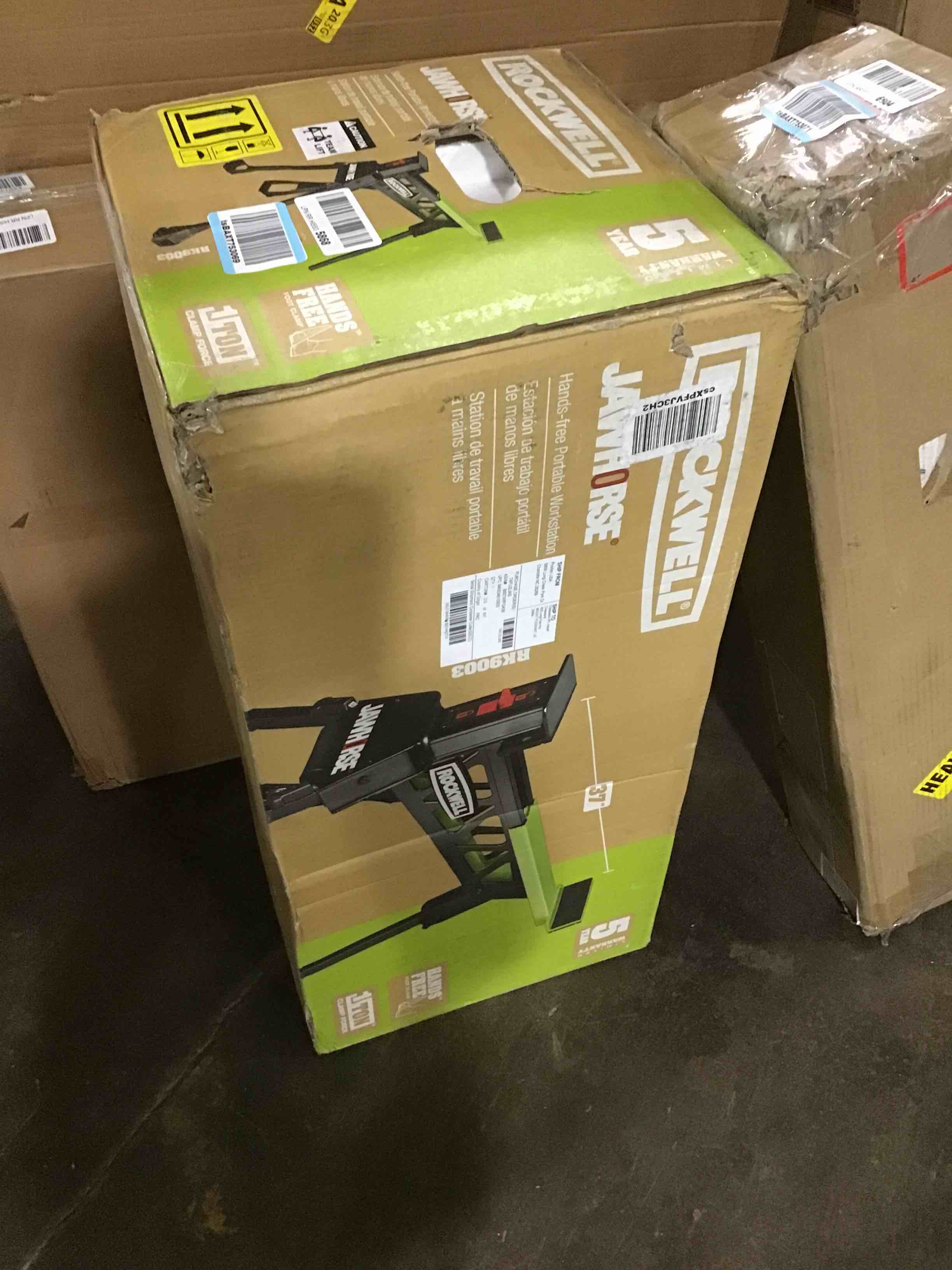 https://s3.amazonaws.com/lotting-images-prod/bidfta/RED4964090_1706280299411.jpeg
