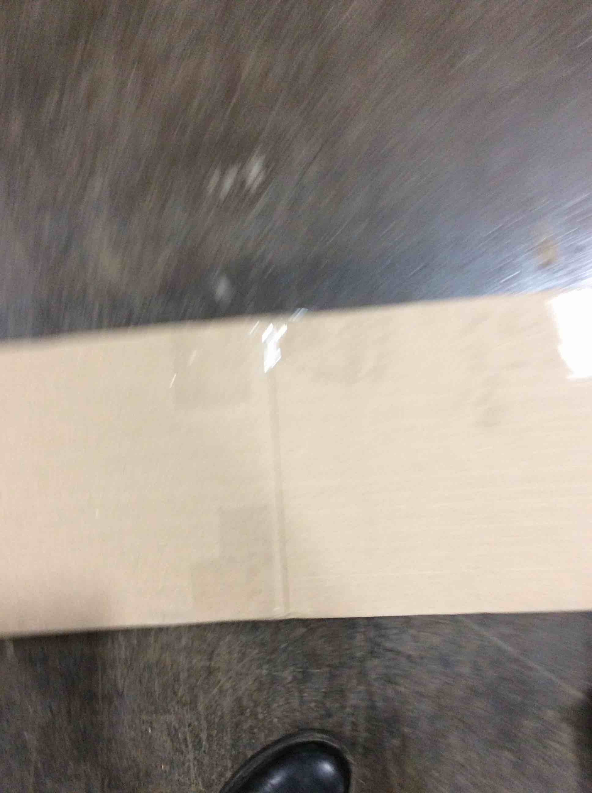 https://s3.amazonaws.com/lotting-images-prod/bidfta/RED4964158_1706280910242.jpeg