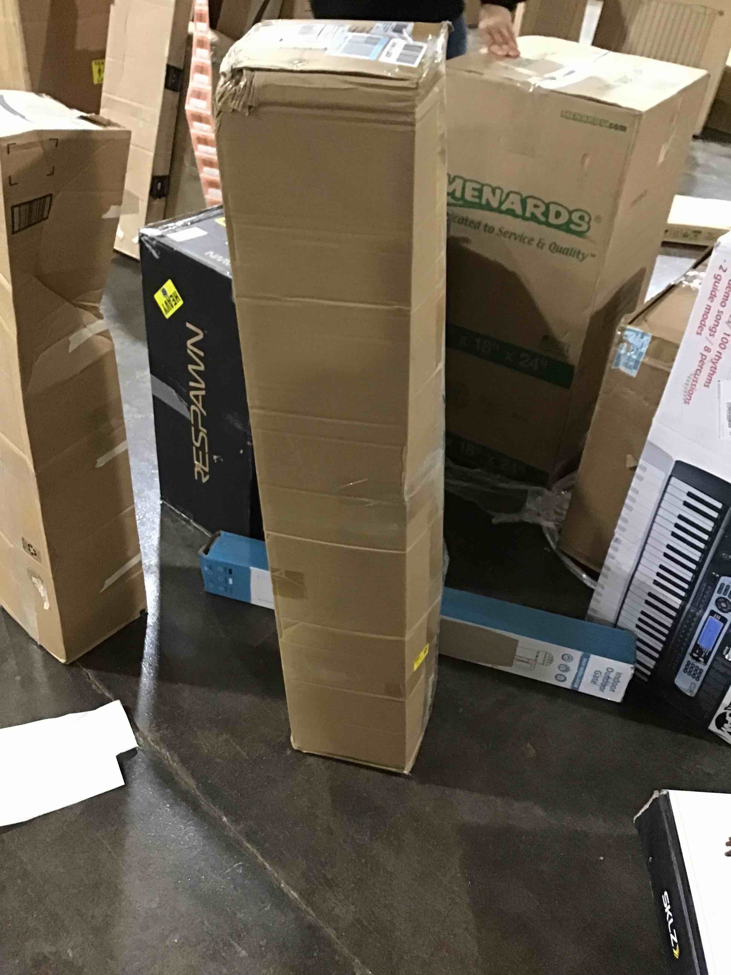 https://s3.amazonaws.com/lotting-images-prod/bidfta/RED4964236_1706282357595.jpeg