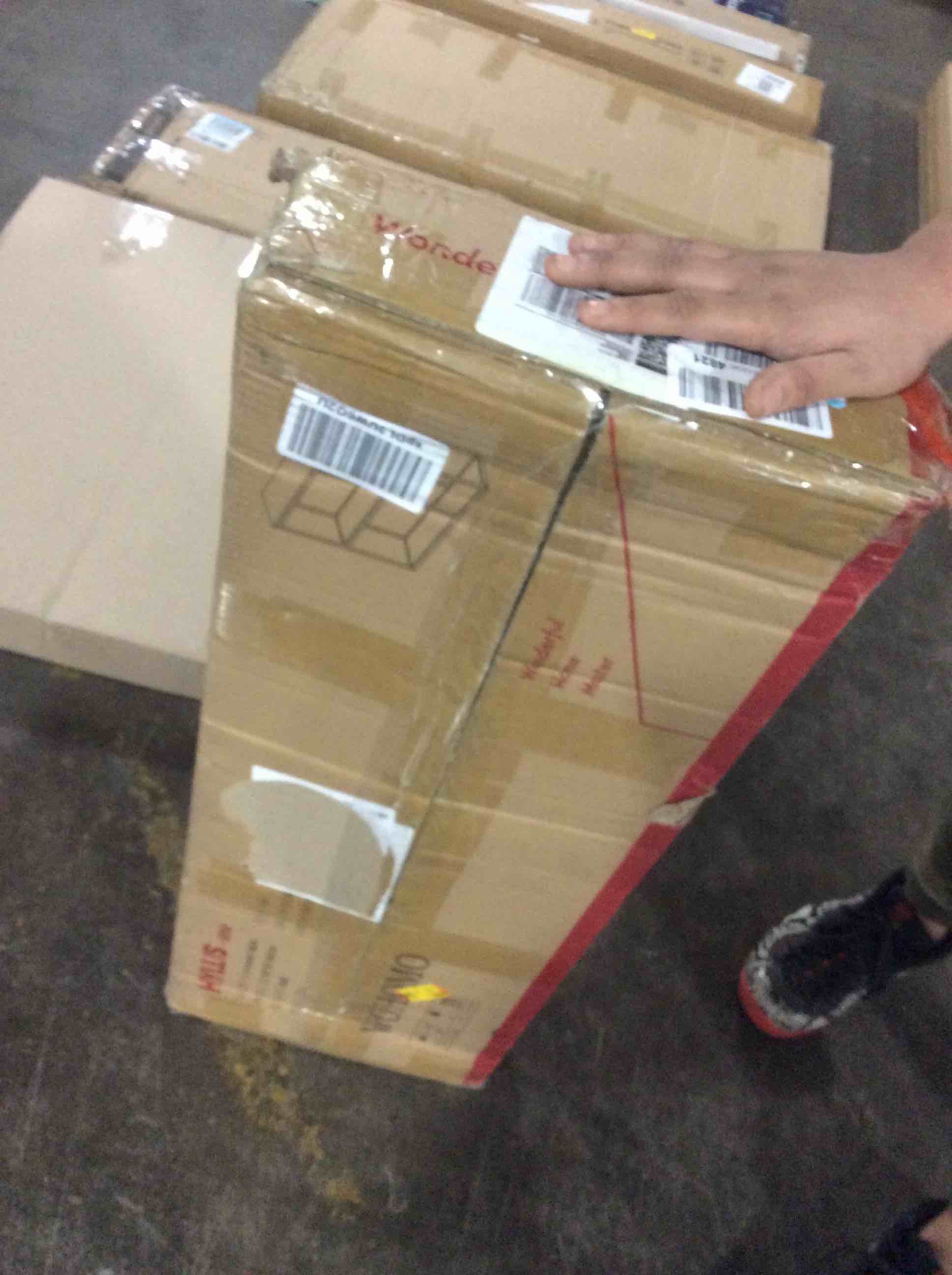 https://s3.amazonaws.com/lotting-images-prod/bidfta/RED4964739_1706547262035.jpeg
