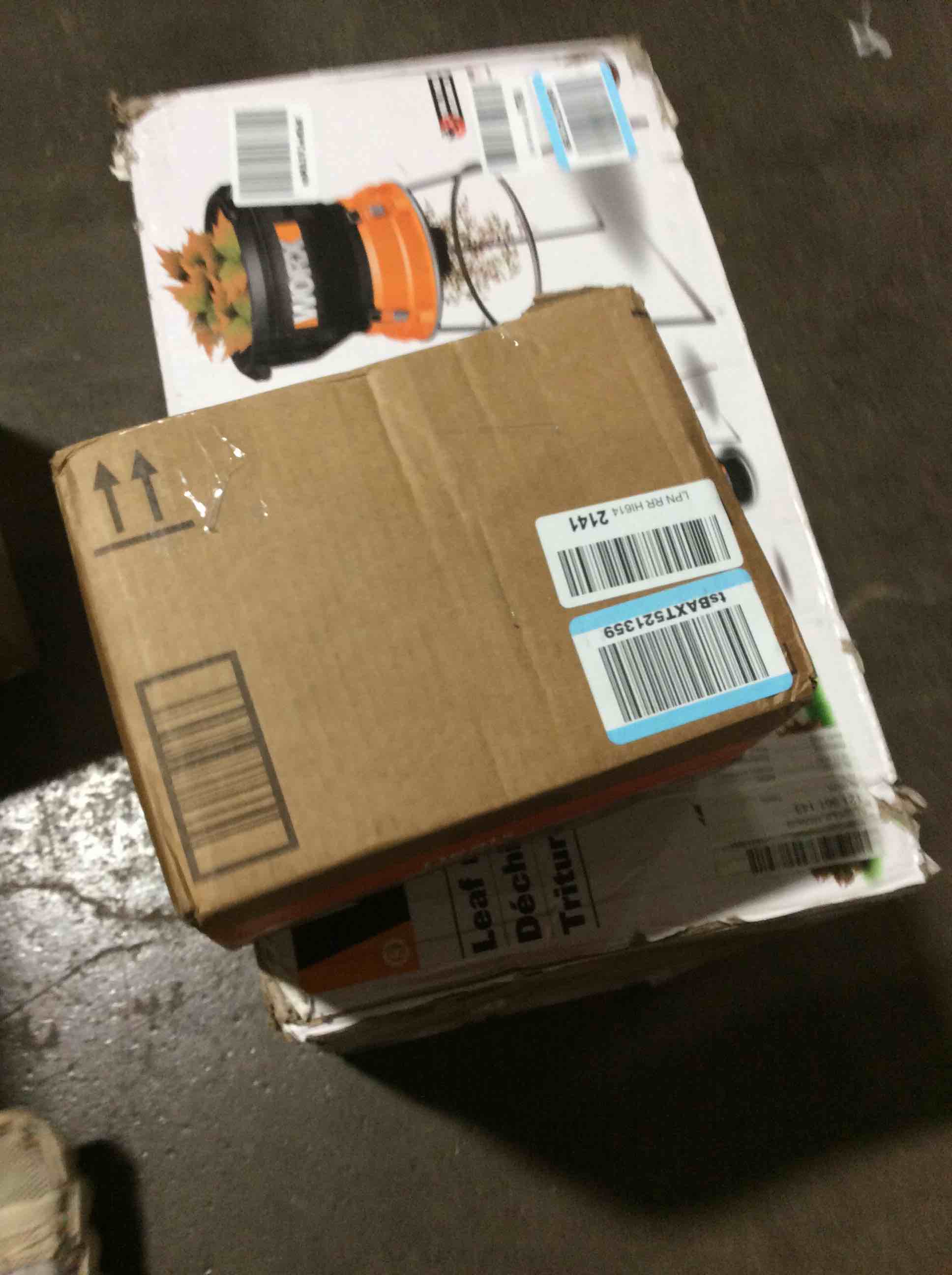 https://s3.amazonaws.com/lotting-images-prod/bidfta/RED4965104_1706629968228.jpeg