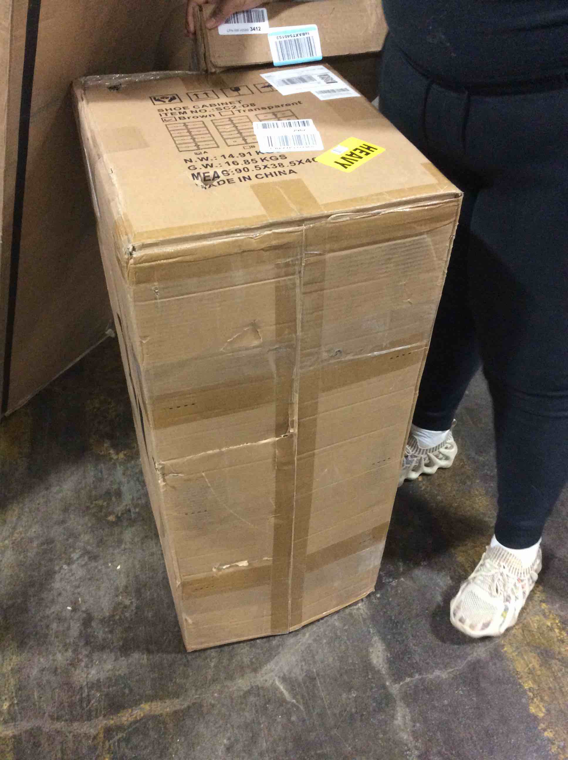 https://s3.amazonaws.com/lotting-images-prod/bidfta/RED4965308_1706714315298.jpeg