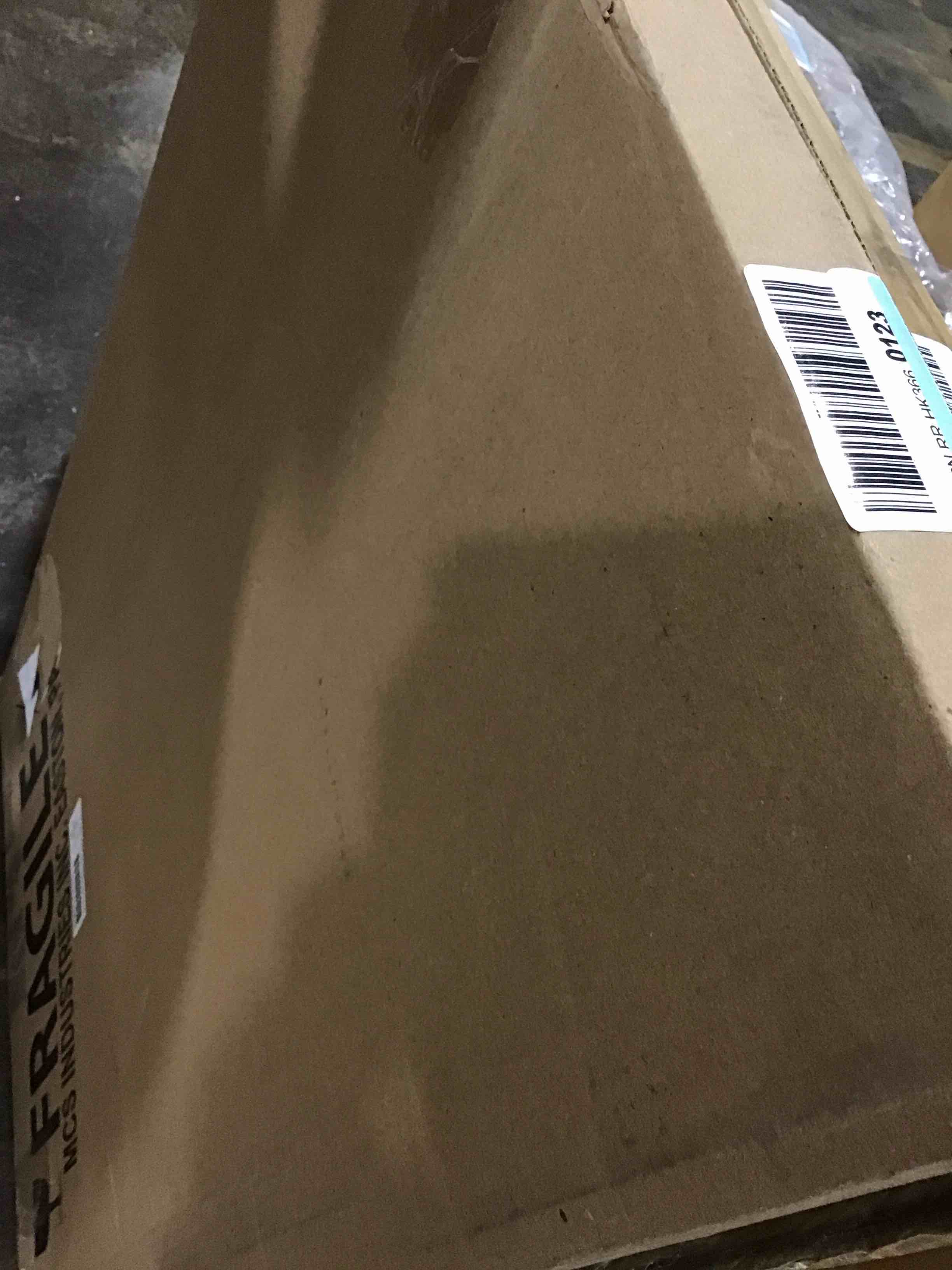 https://s3.amazonaws.com/lotting-images-prod/bidfta/RED4965620_1706726442787.jpeg
