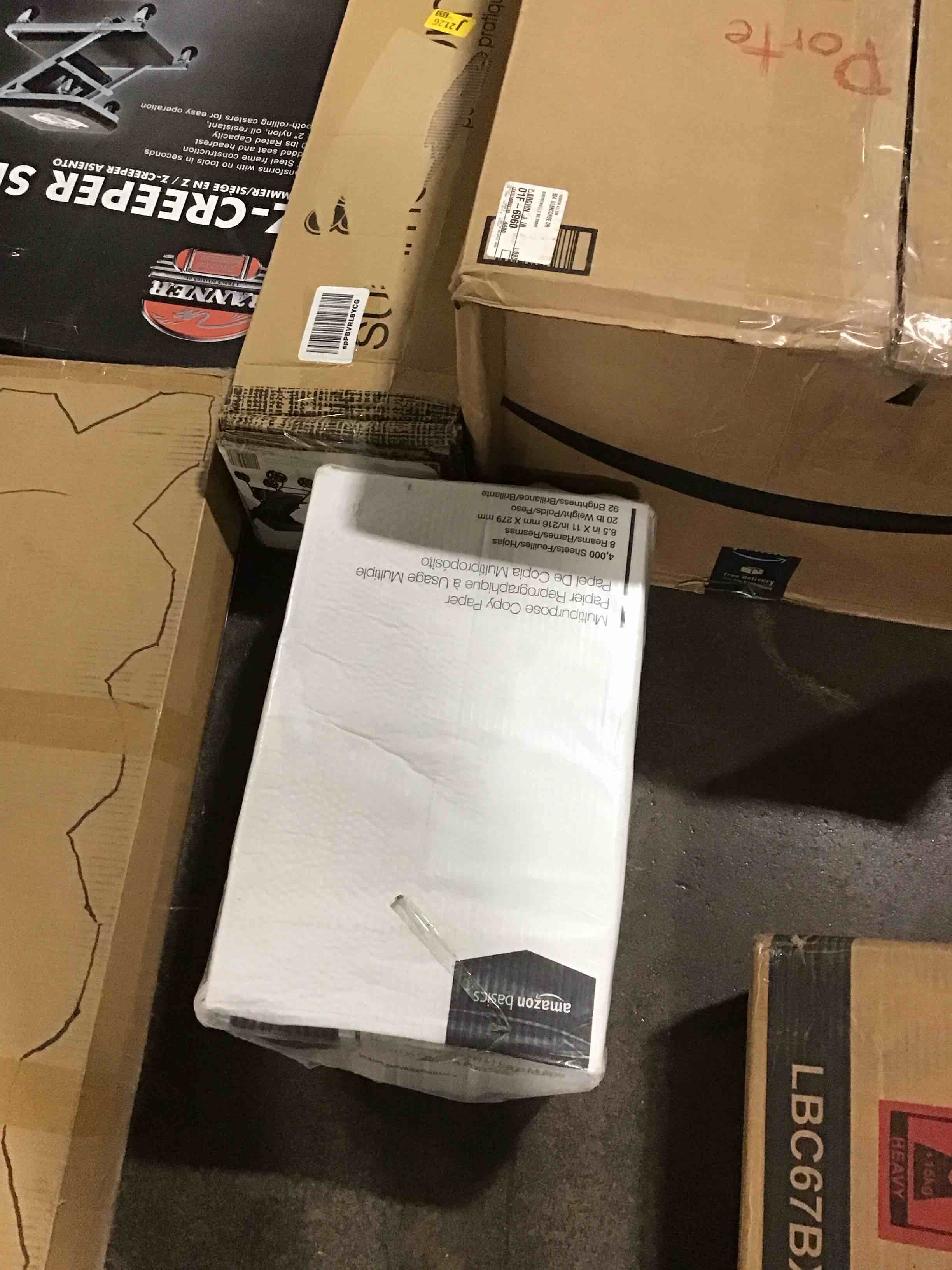 https://s3.amazonaws.com/lotting-images-prod/bidfta/RED4965736_1706731344777.jpeg