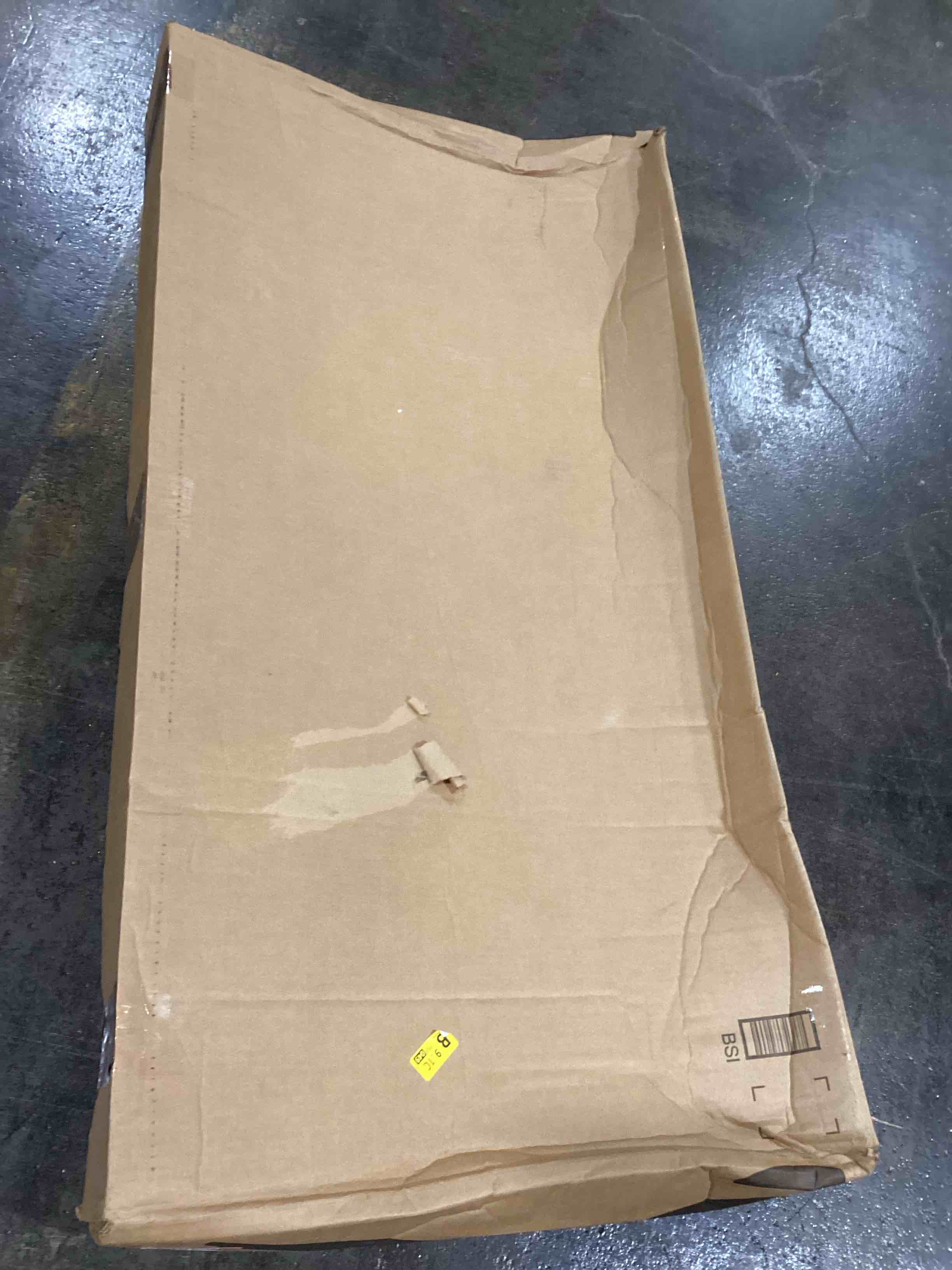 https://s3.amazonaws.com/lotting-images-prod/bidfta/RED4966692_1707495875870.jpeg