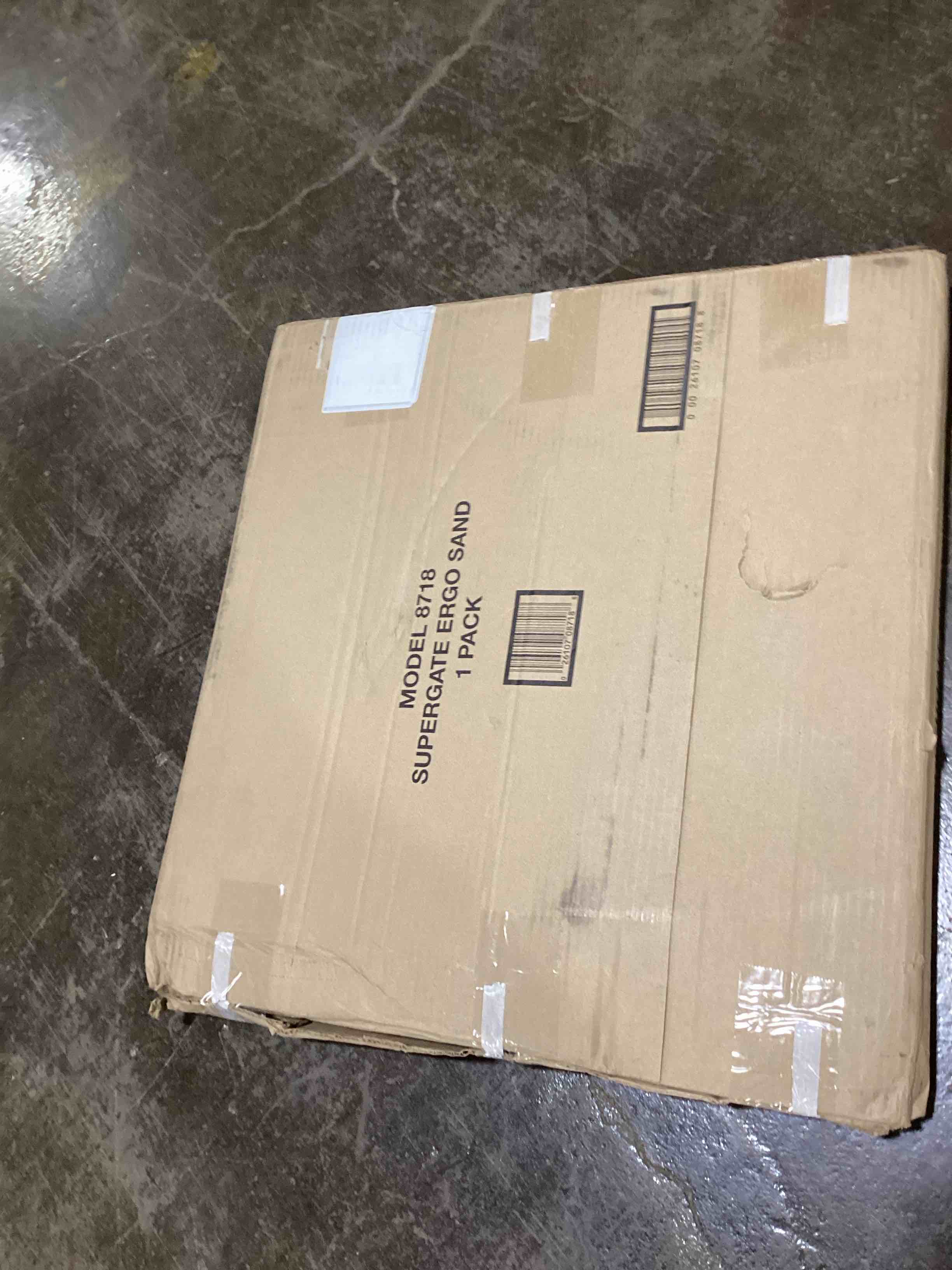 https://s3.amazonaws.com/lotting-images-prod/bidfta/RED4966721_1707492390868.jpeg