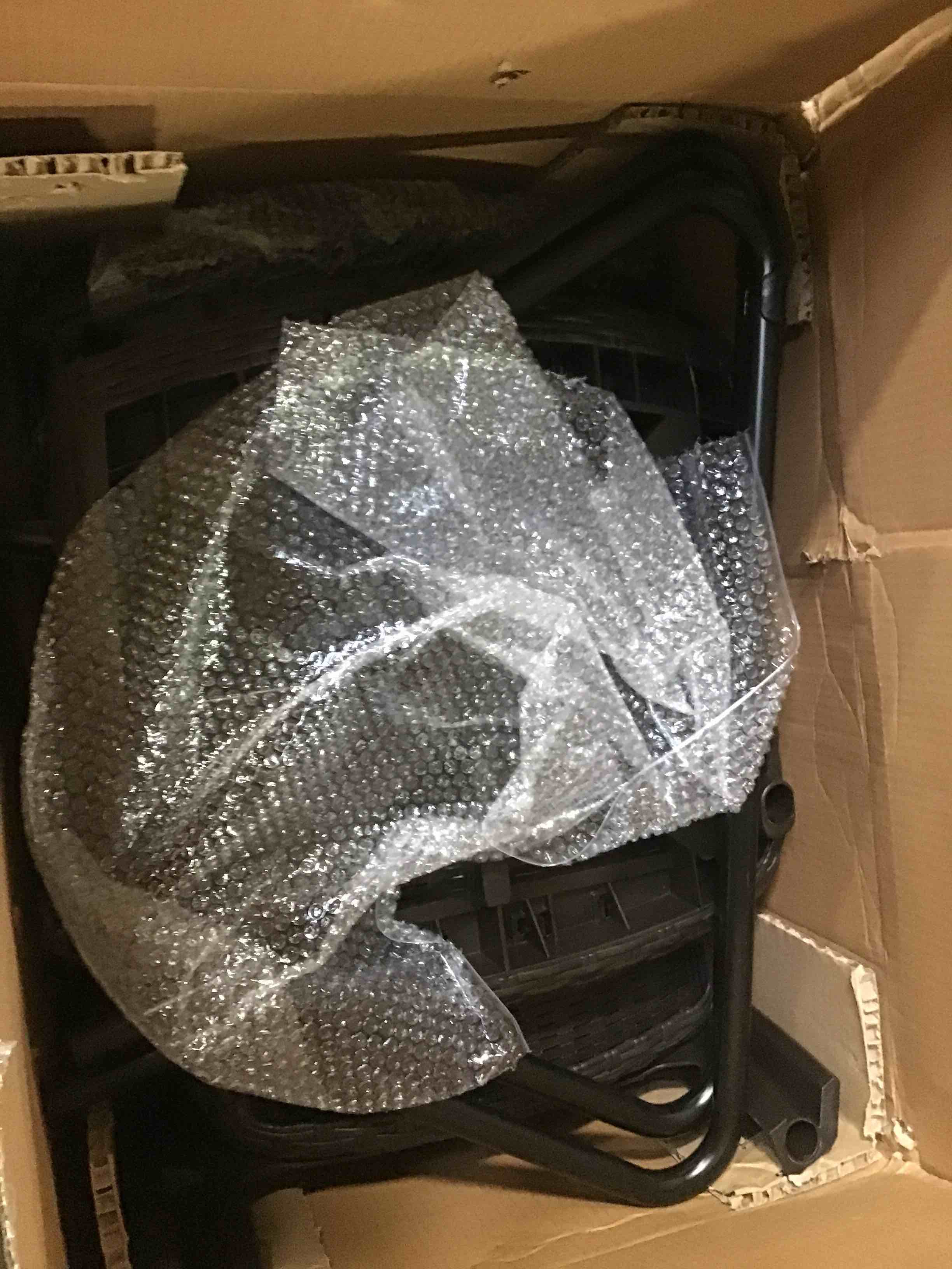 https://s3.amazonaws.com/lotting-images-prod/bidfta/RED4968342_1703260630374.jpeg