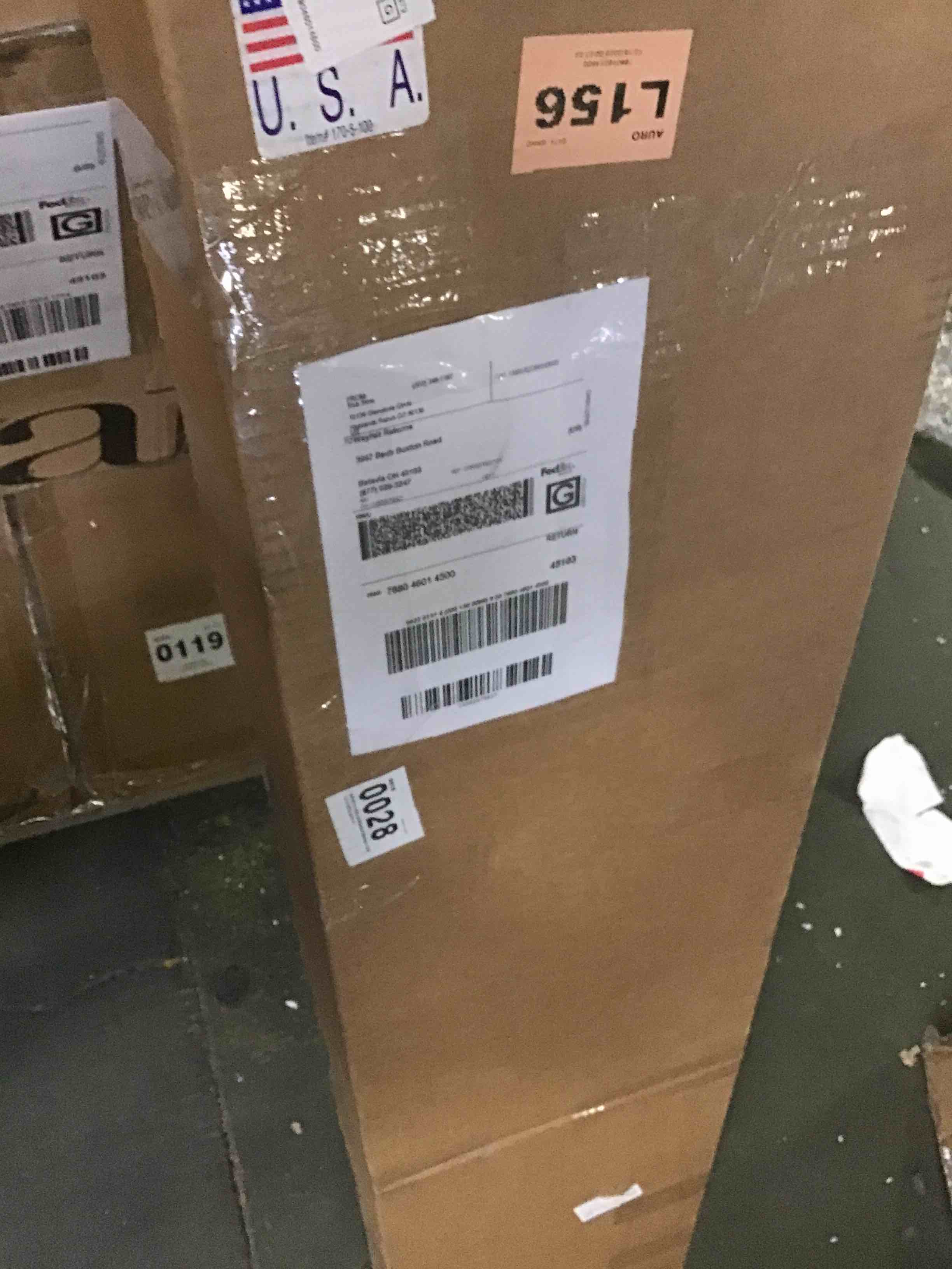 https://s3.amazonaws.com/lotting-images-prod/bidfta/RED4968349_1703261924861.jpeg
