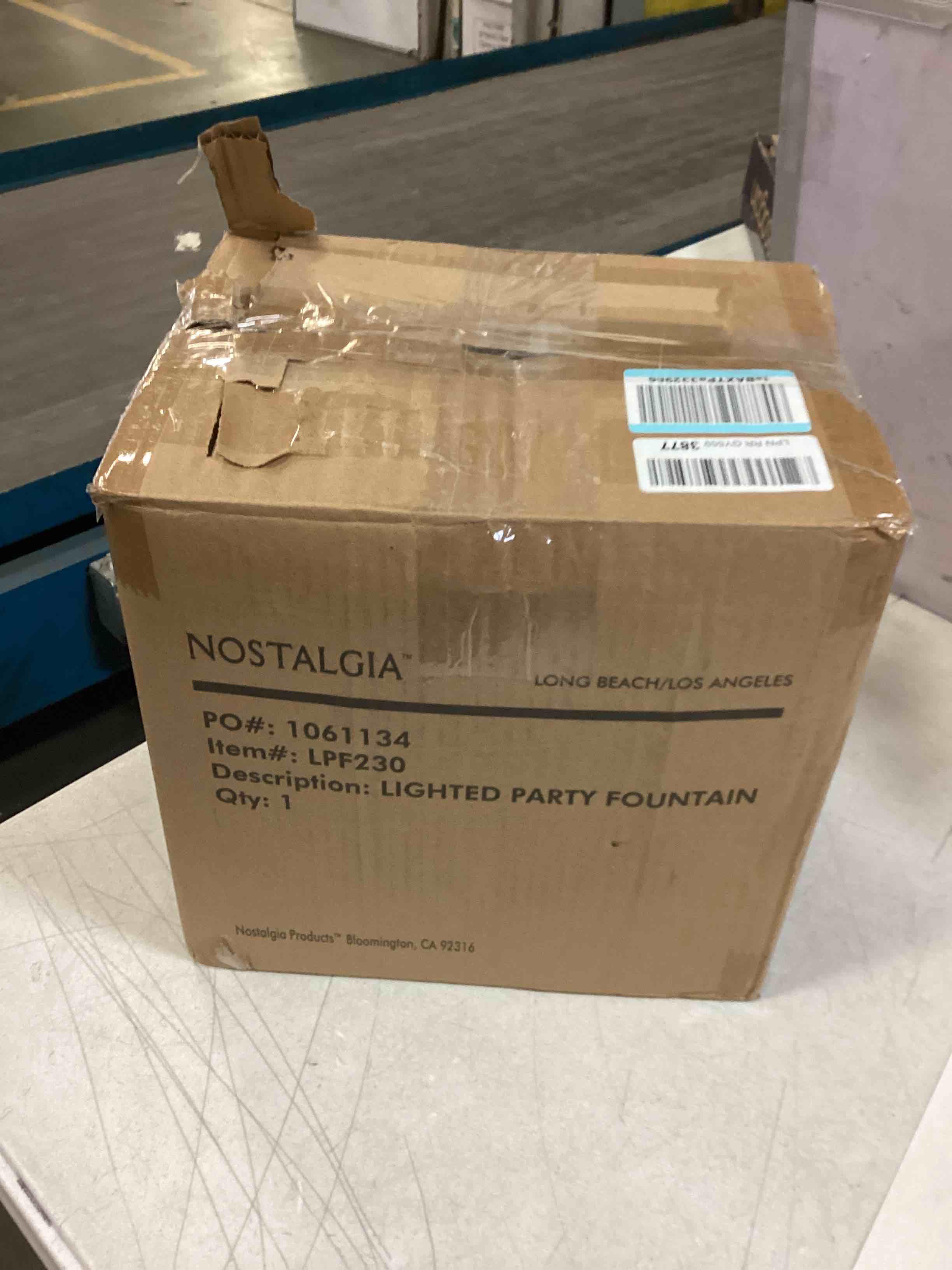 https://s3.amazonaws.com/lotting-images-prod/bidfta/RED4968892_1701969975665.jpeg
