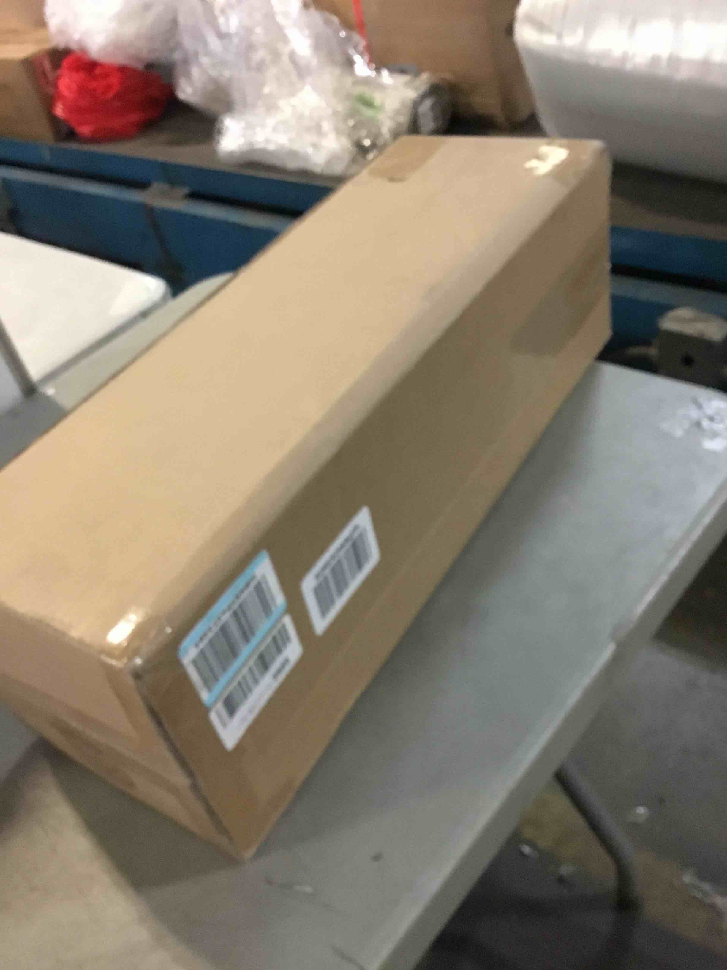 https://s3.amazonaws.com/lotting-images-prod/bidfta/RED4969106_1702065378277.jpeg