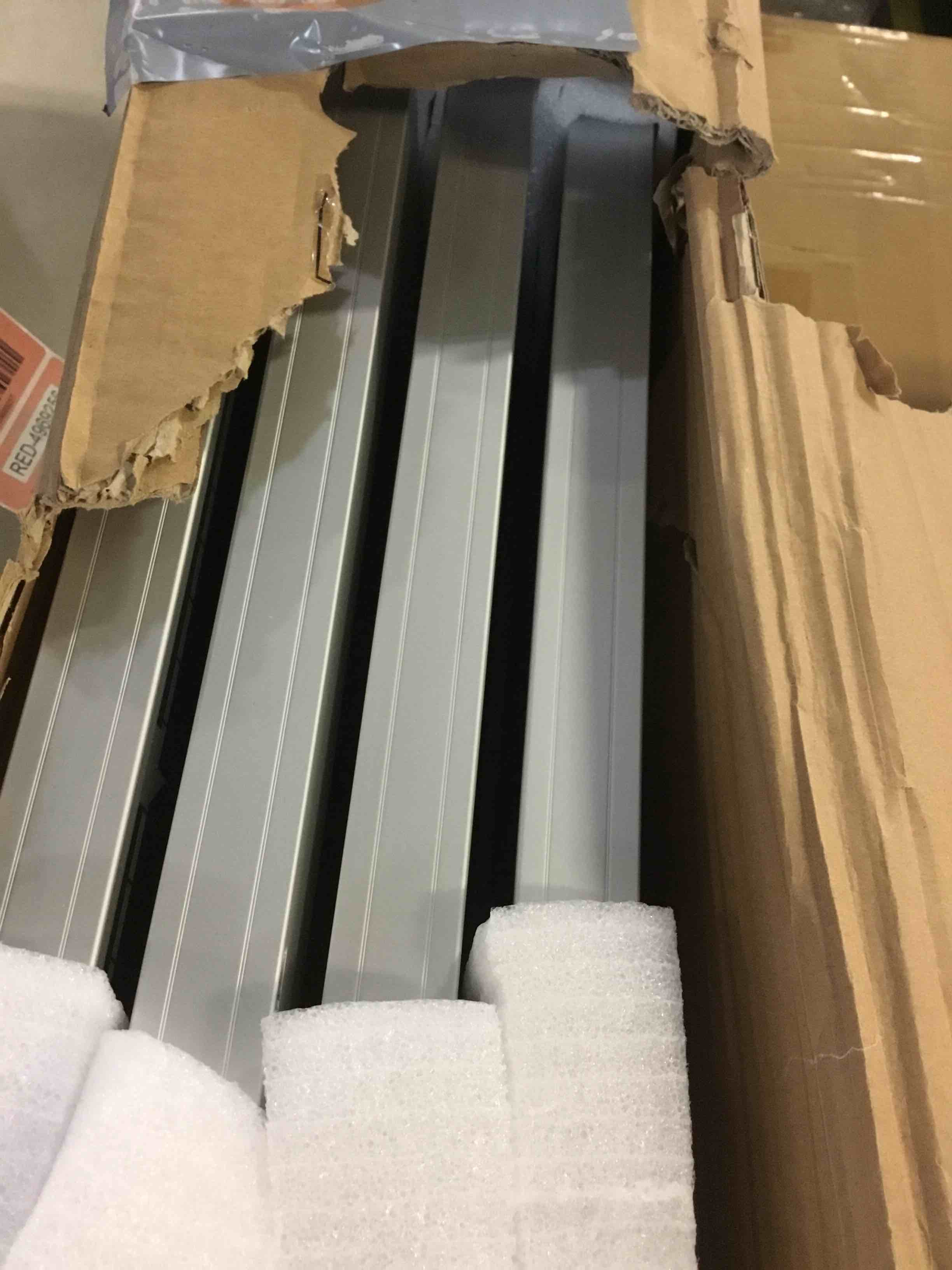https://s3.amazonaws.com/lotting-images-prod/bidfta/RED4969256_1702315390887.jpeg