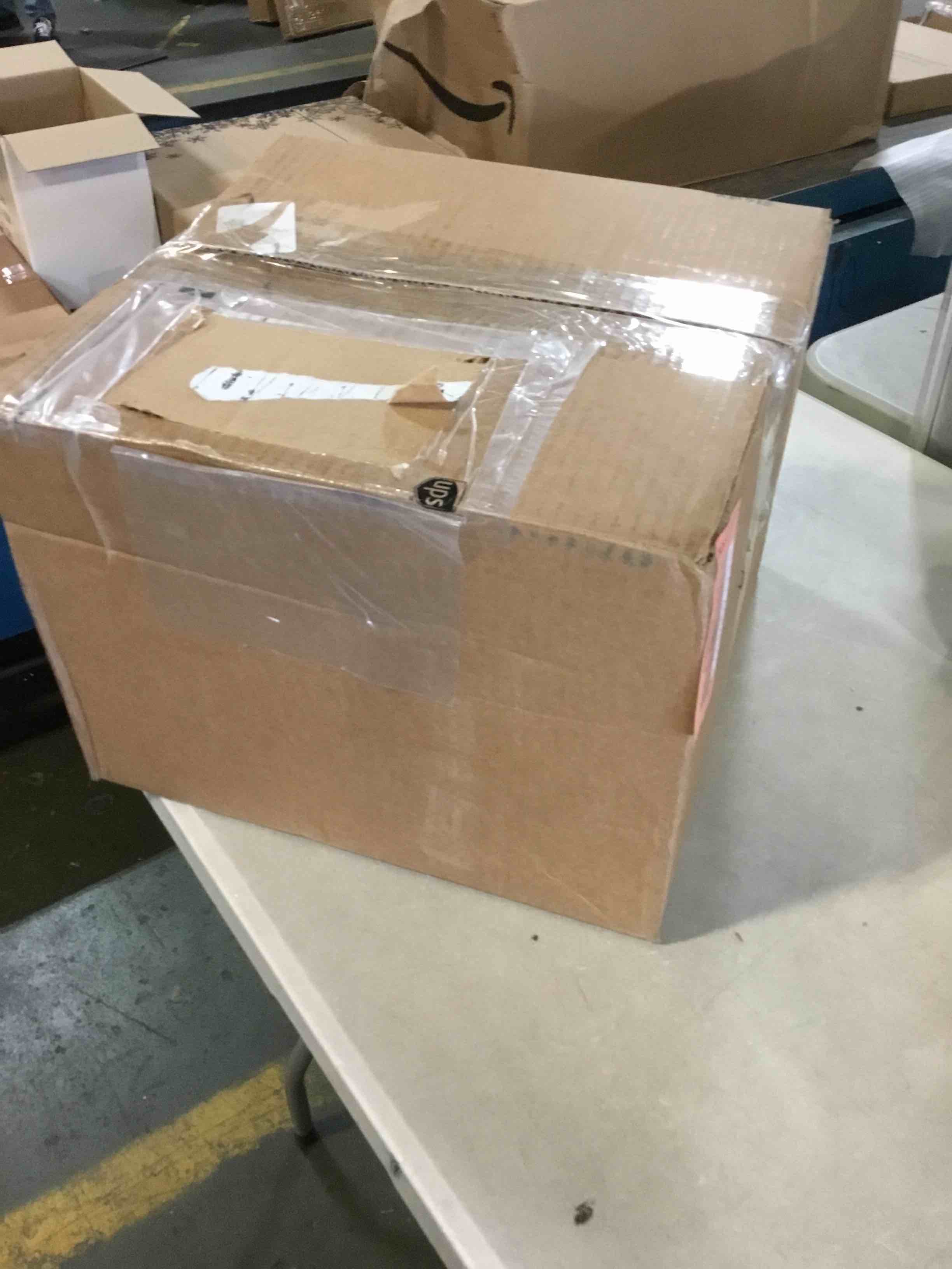https://s3.amazonaws.com/lotting-images-prod/bidfta/RED4969310_1702322433418.jpeg