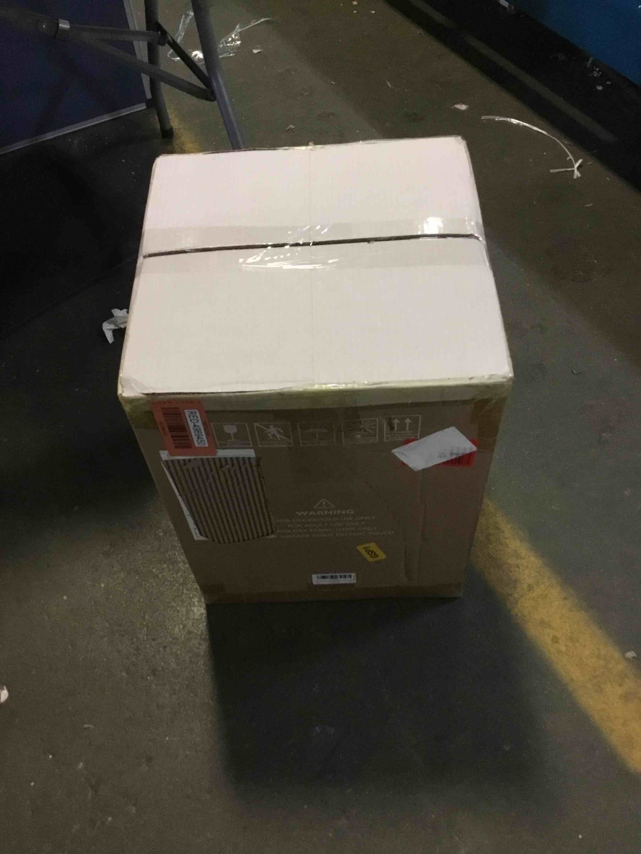 https://s3.amazonaws.com/lotting-images-prod/bidfta/RED4969450_1702402788011.jpeg