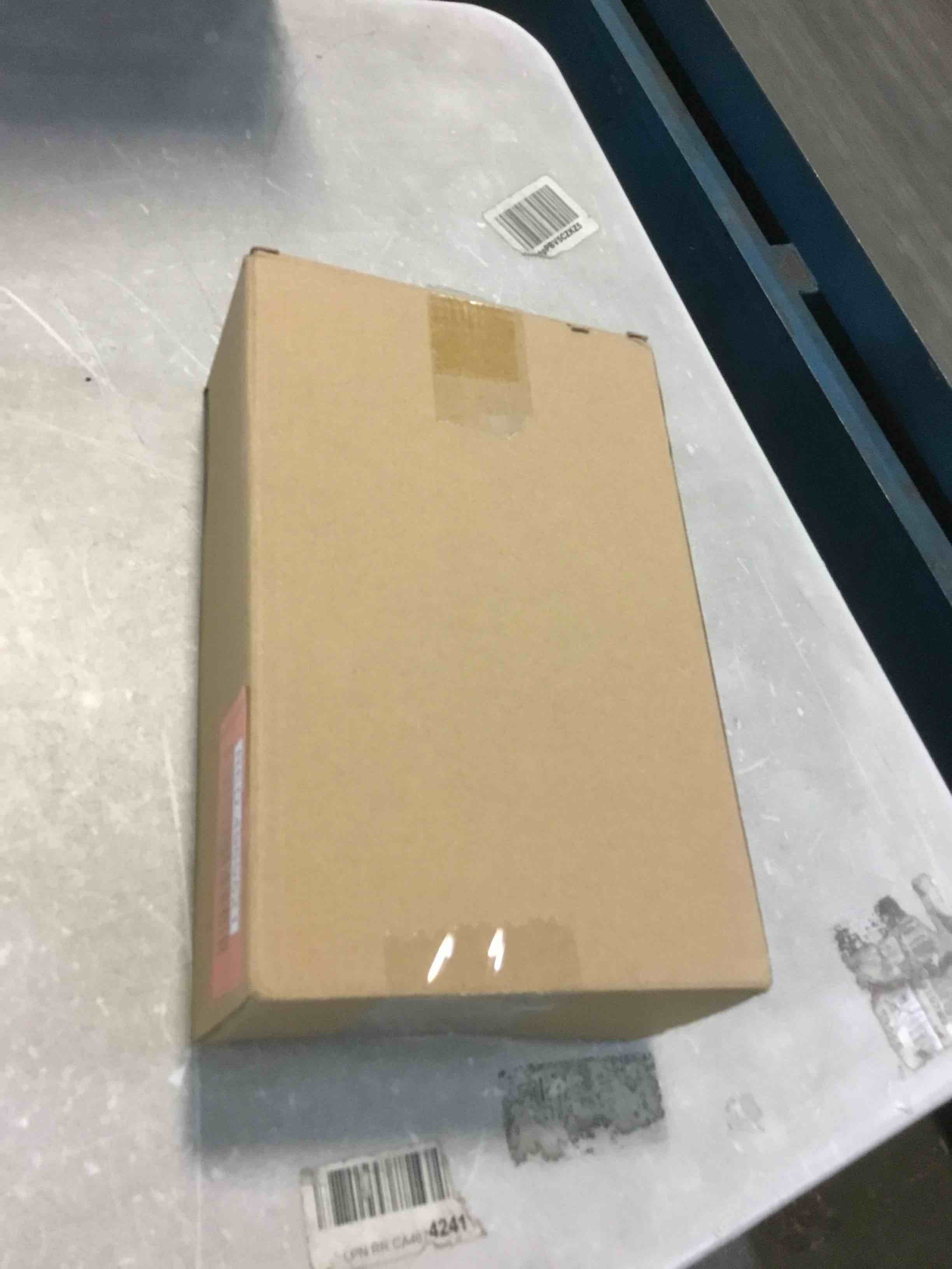 https://s3.amazonaws.com/lotting-images-prod/bidfta/RED4969521_1702415375098.jpeg