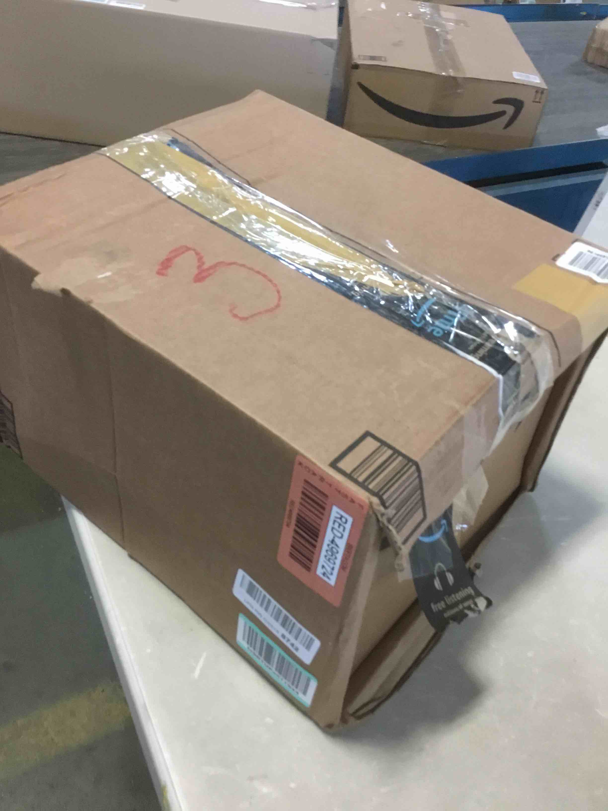 https://s3.amazonaws.com/lotting-images-prod/bidfta/RED4969724_1702493066424.jpeg
