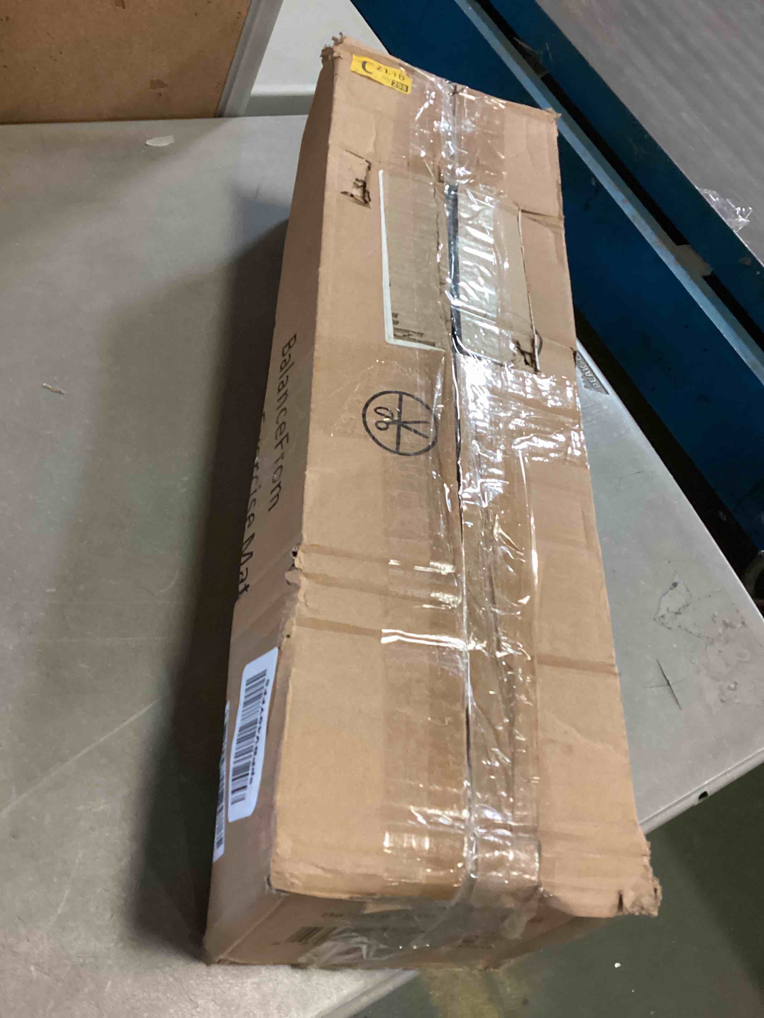 https://s3.amazonaws.com/lotting-images-prod/bidfta/RED4970168_1701959834449.jpeg